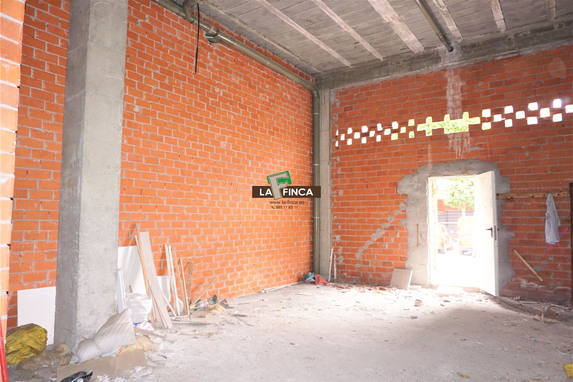 Venta de local en Oviedo