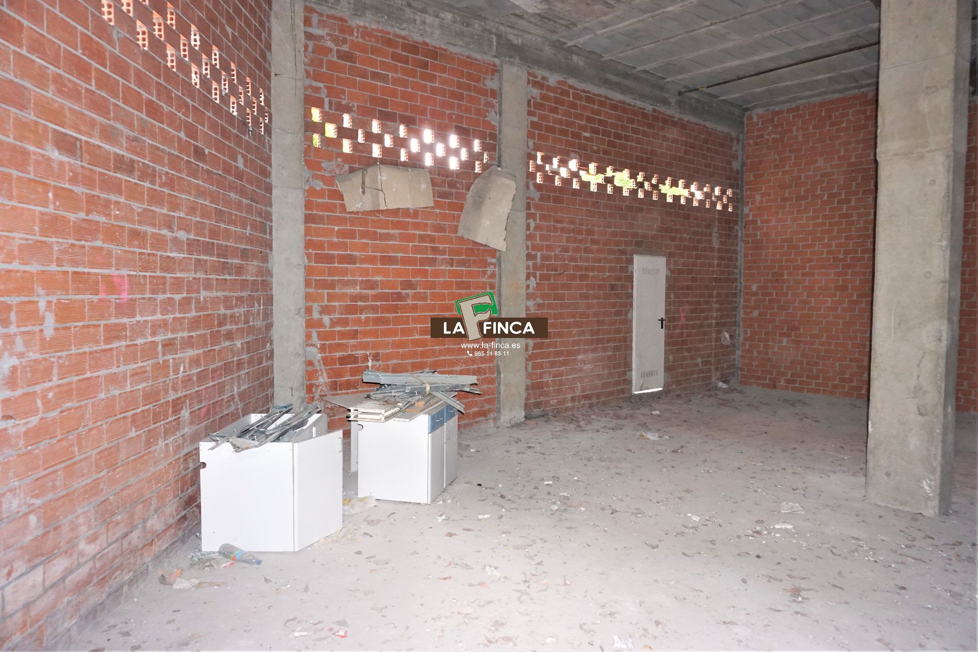 Venta de local en Oviedo