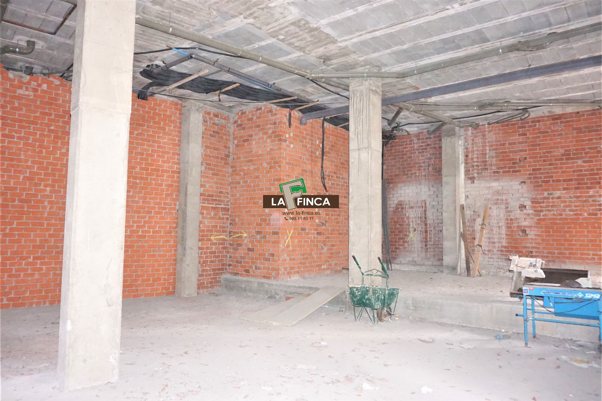 Venta de local en Oviedo