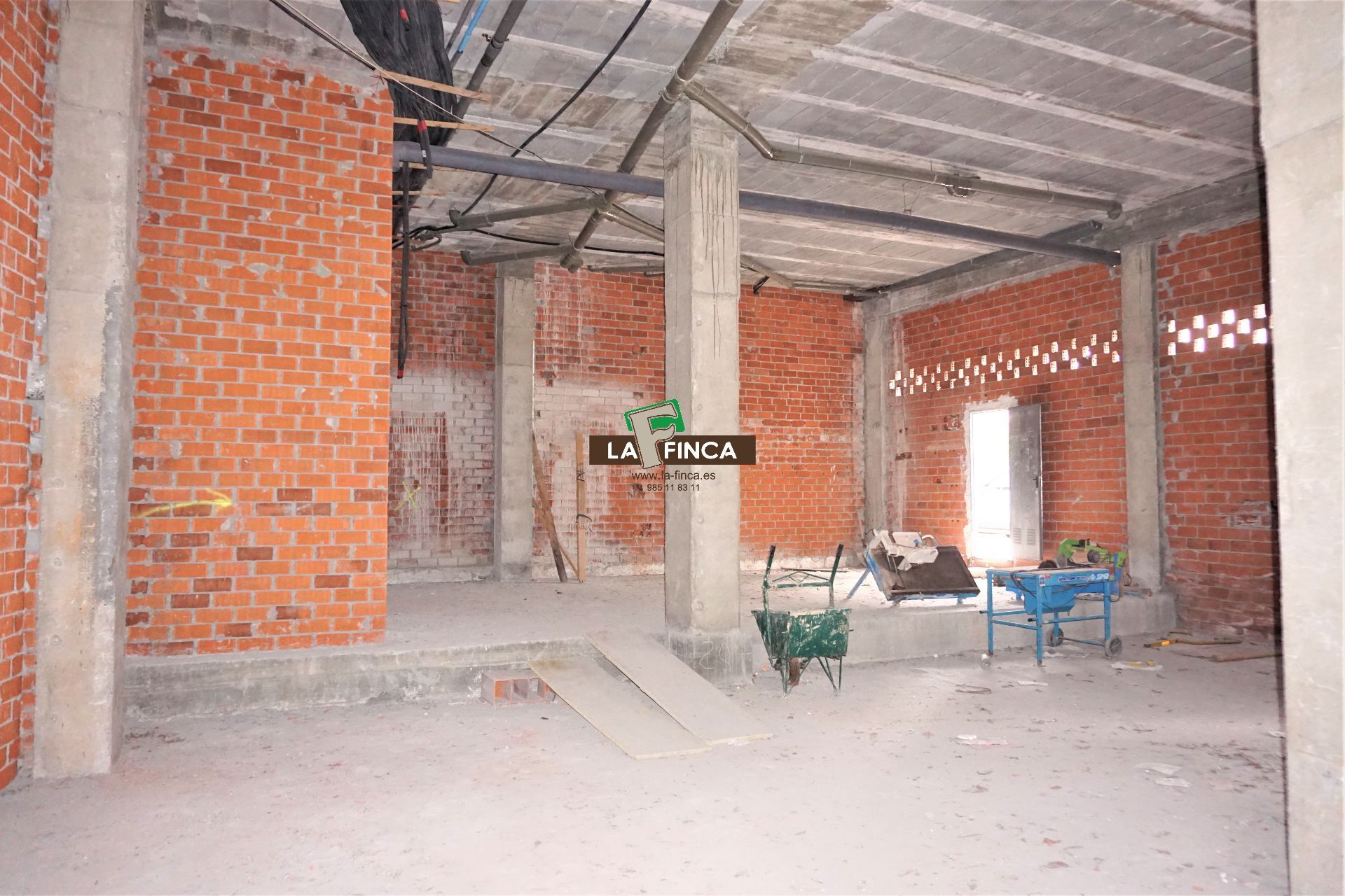 Venta de local en Oviedo