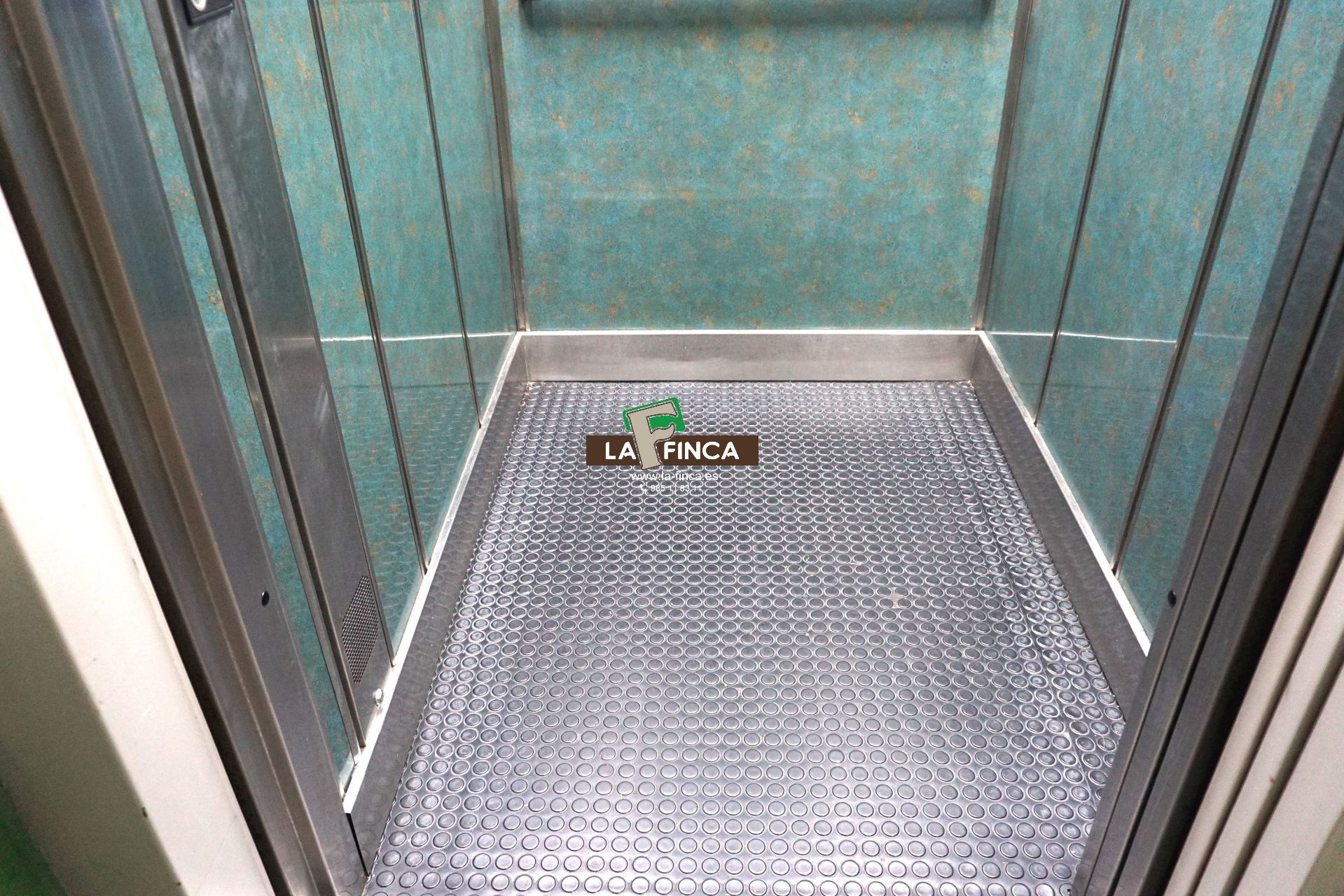 Venta de garaje en Oviedo