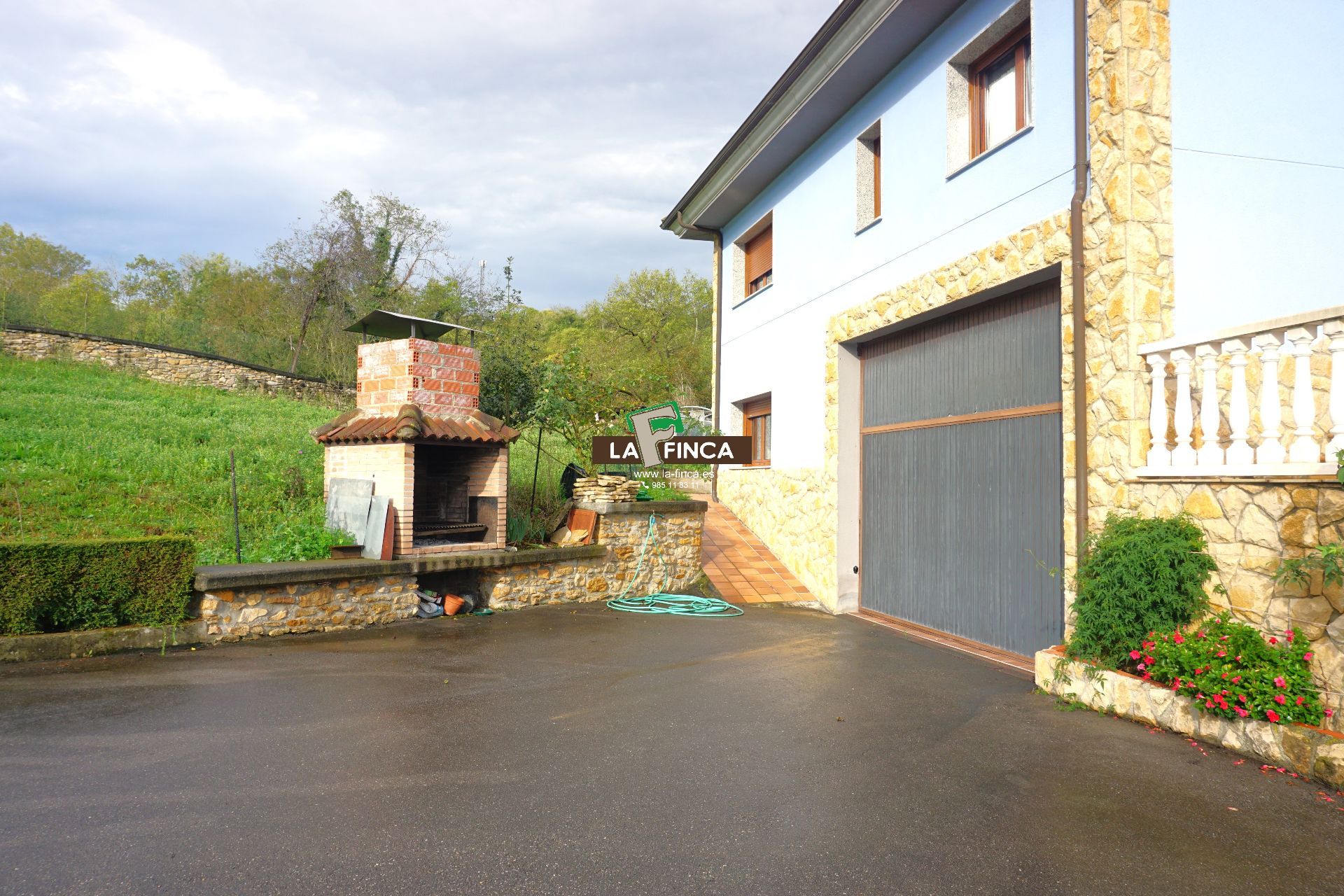 Venta de villa en Oviedo