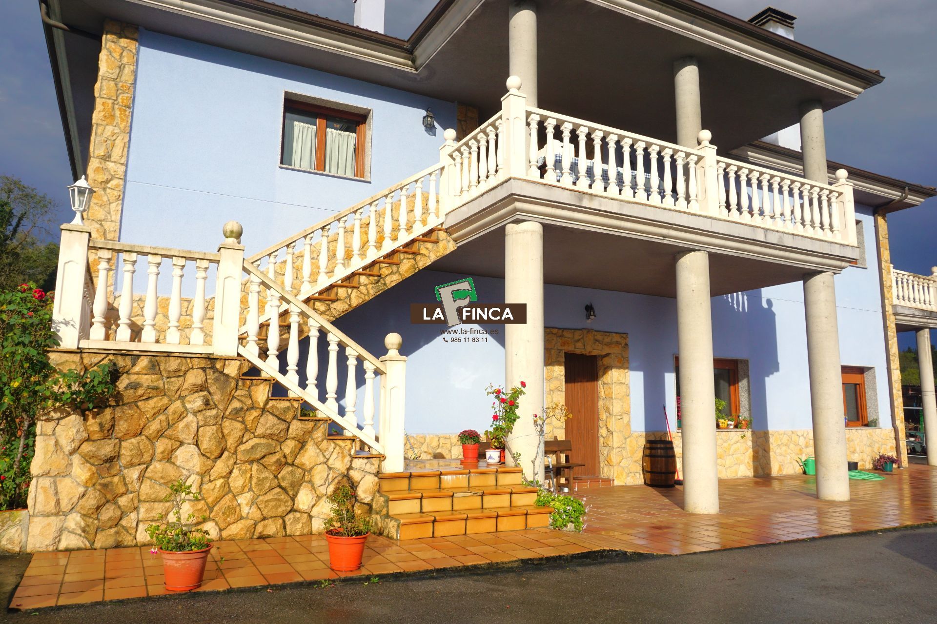 Venta de villa en Oviedo