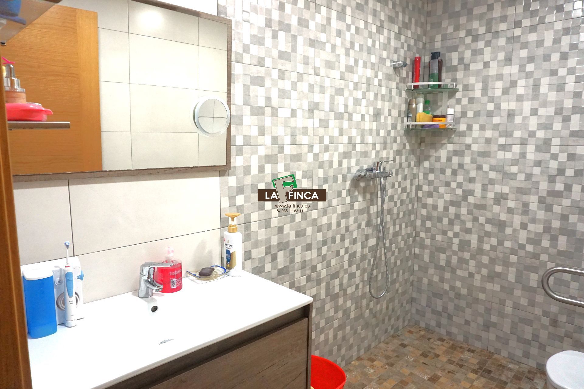 Venta de villa en Oviedo