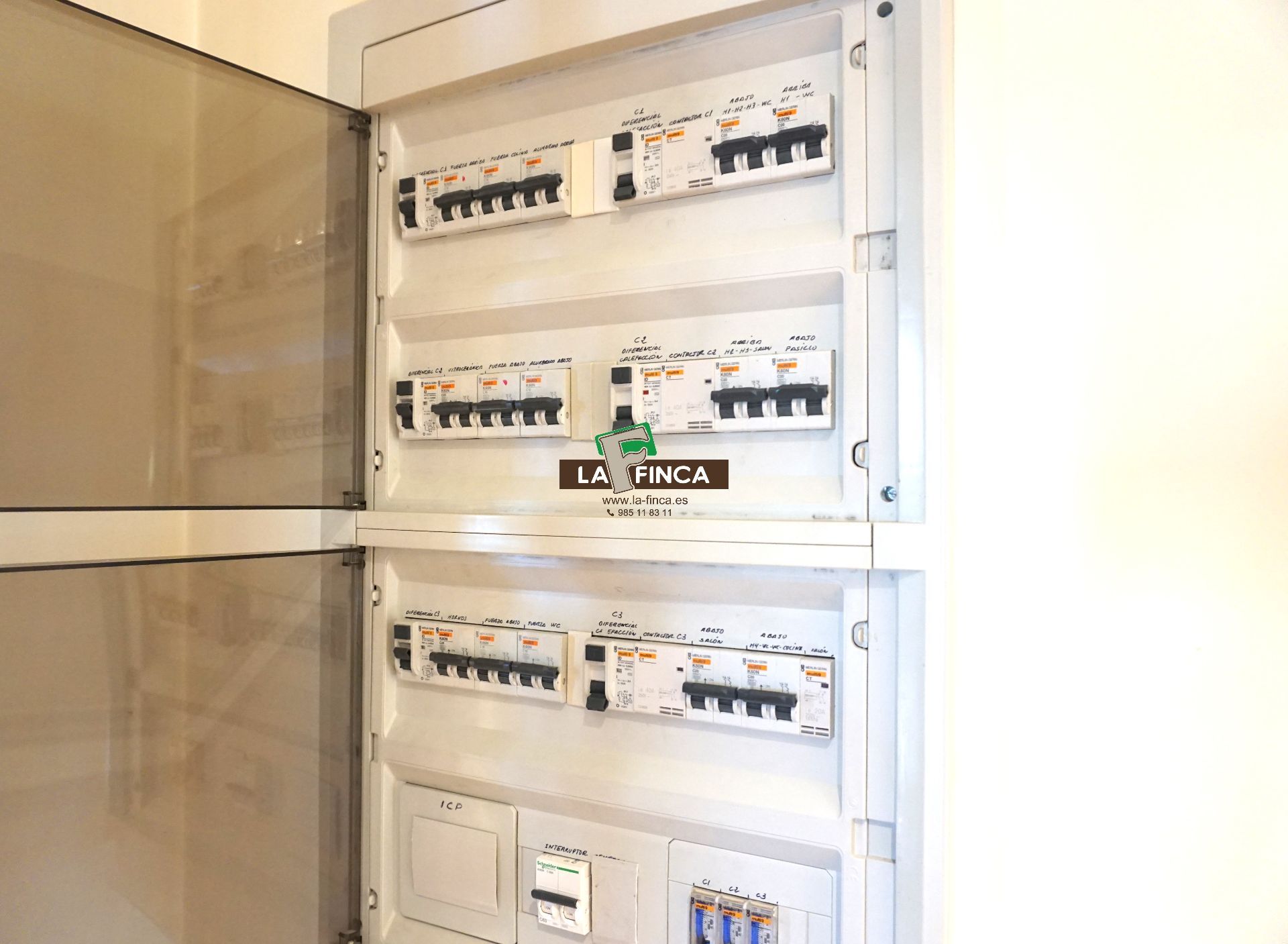 Venta de villa en Oviedo