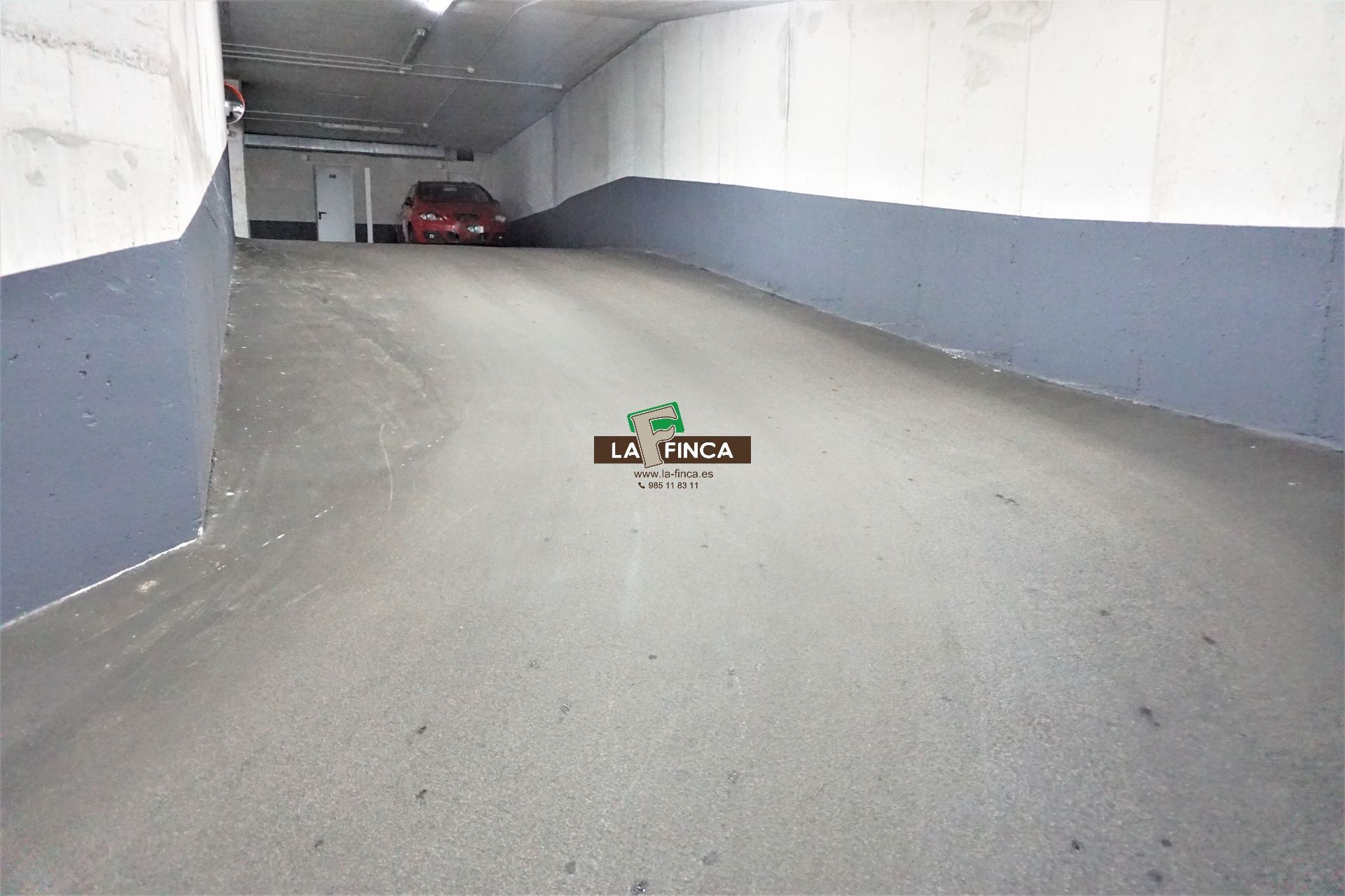 For sale of garage in Oviedo