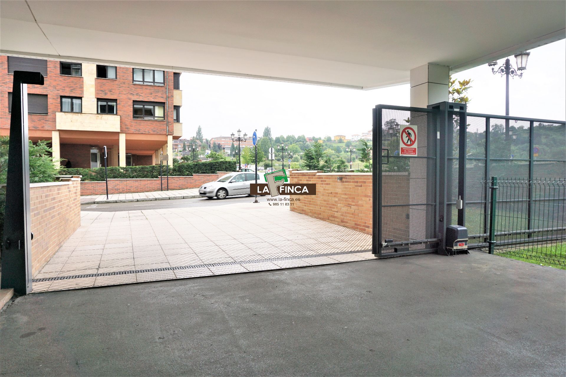 For sale of garage in Oviedo