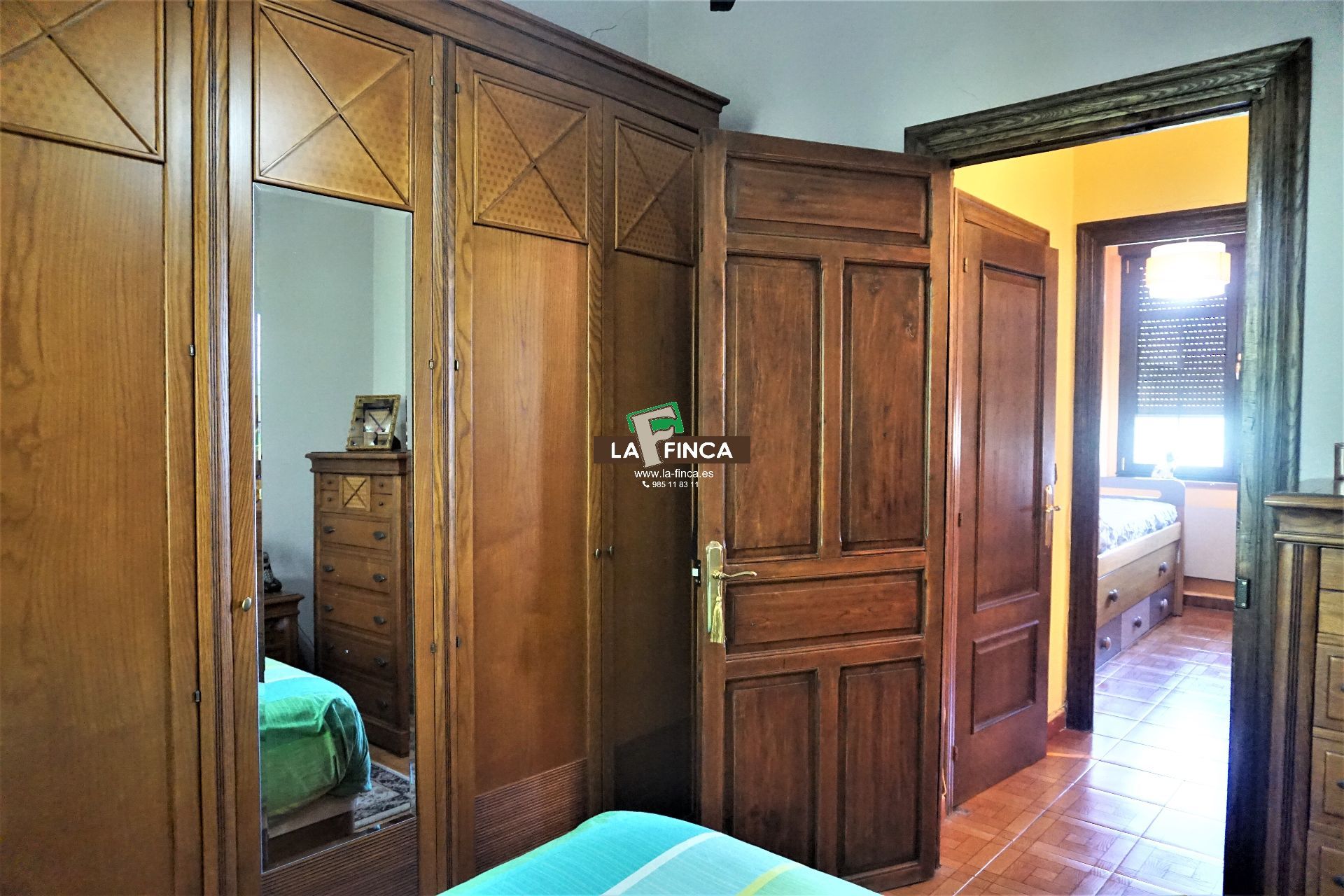 For sale of house in Oviedo