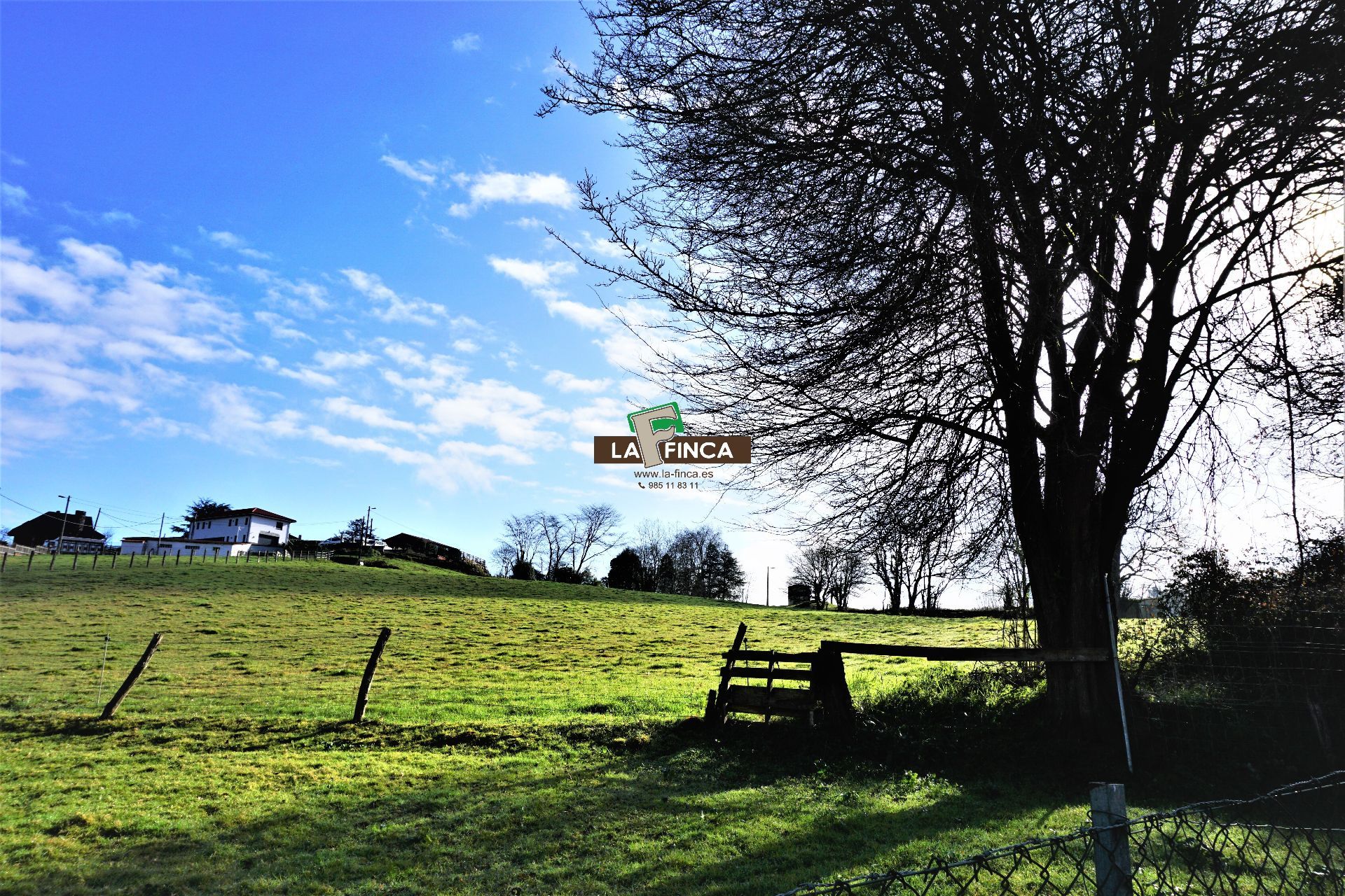 Venta de terreno en Llanera