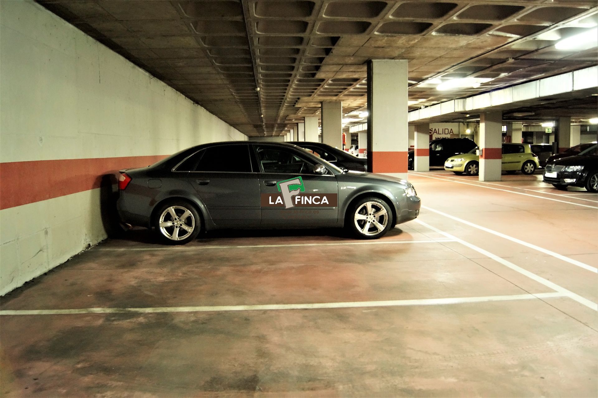 For sale of garage in Oviedo