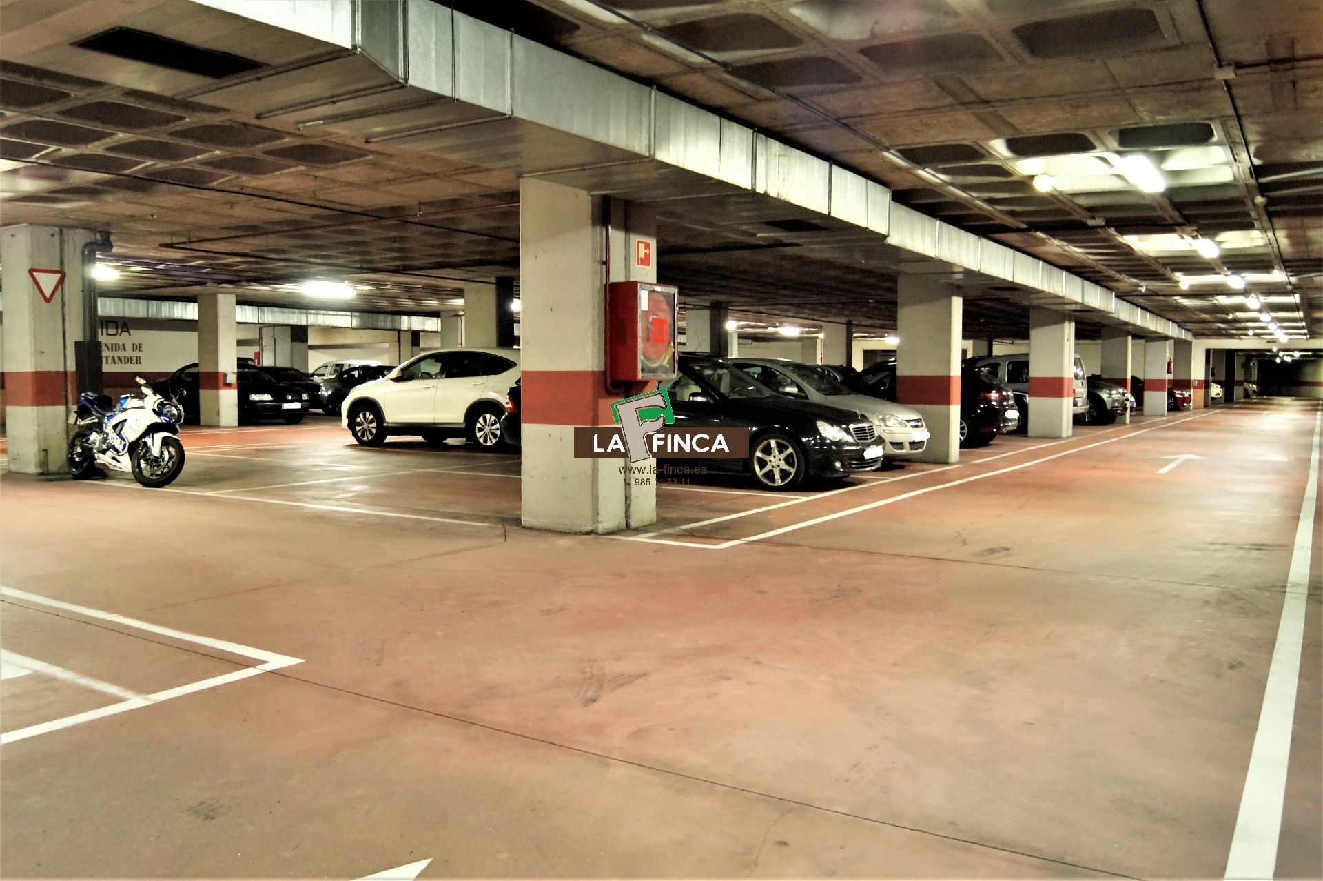 For sale of garage in Oviedo
