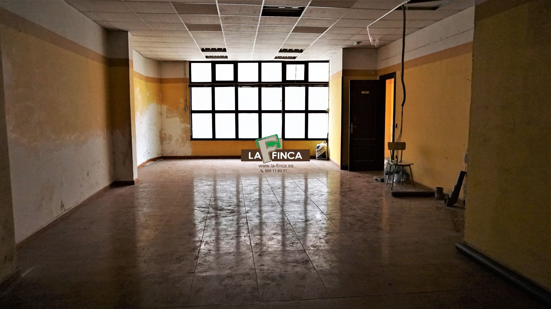 Venta de local en Oviedo