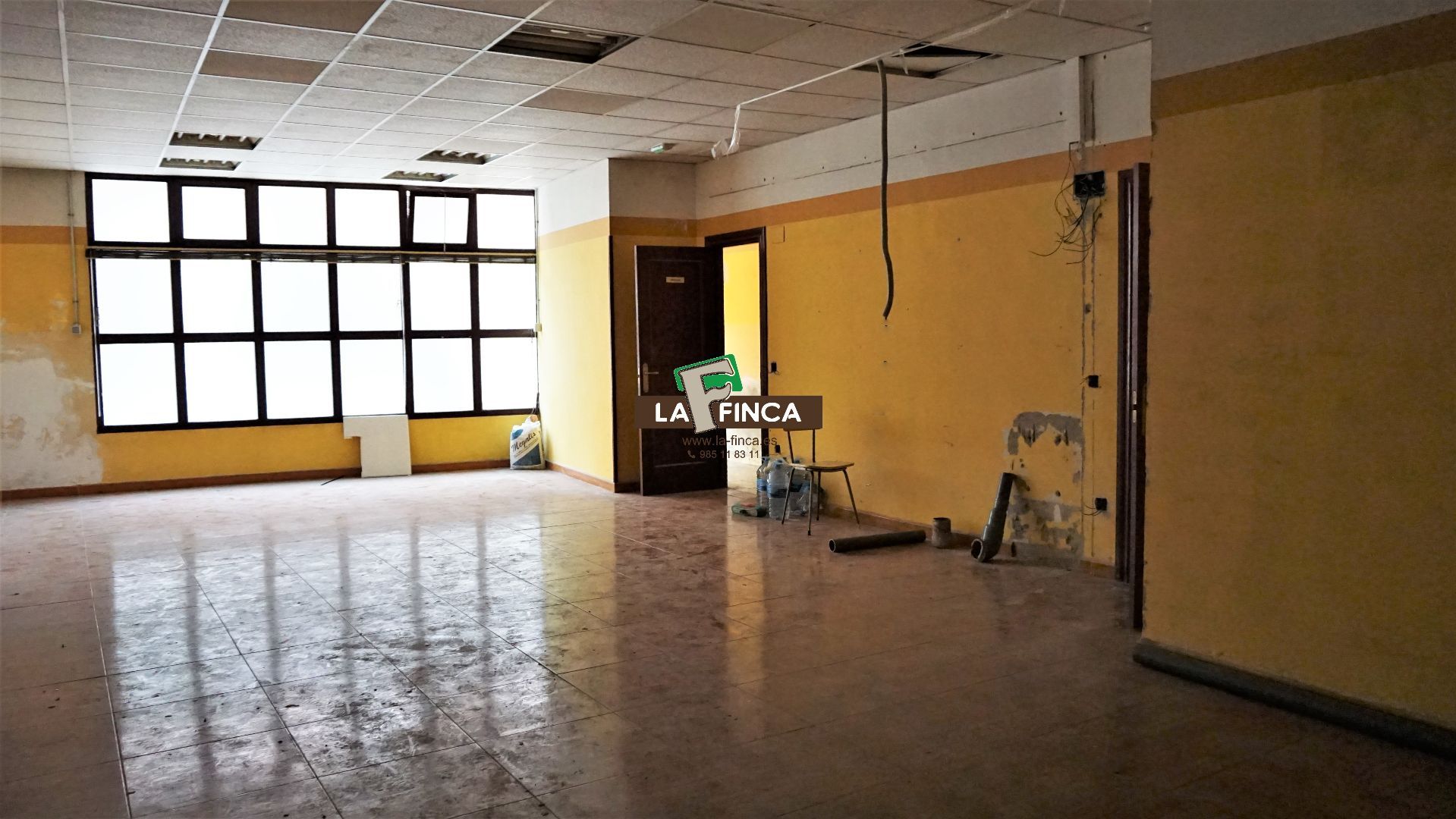 Venta de local en Oviedo