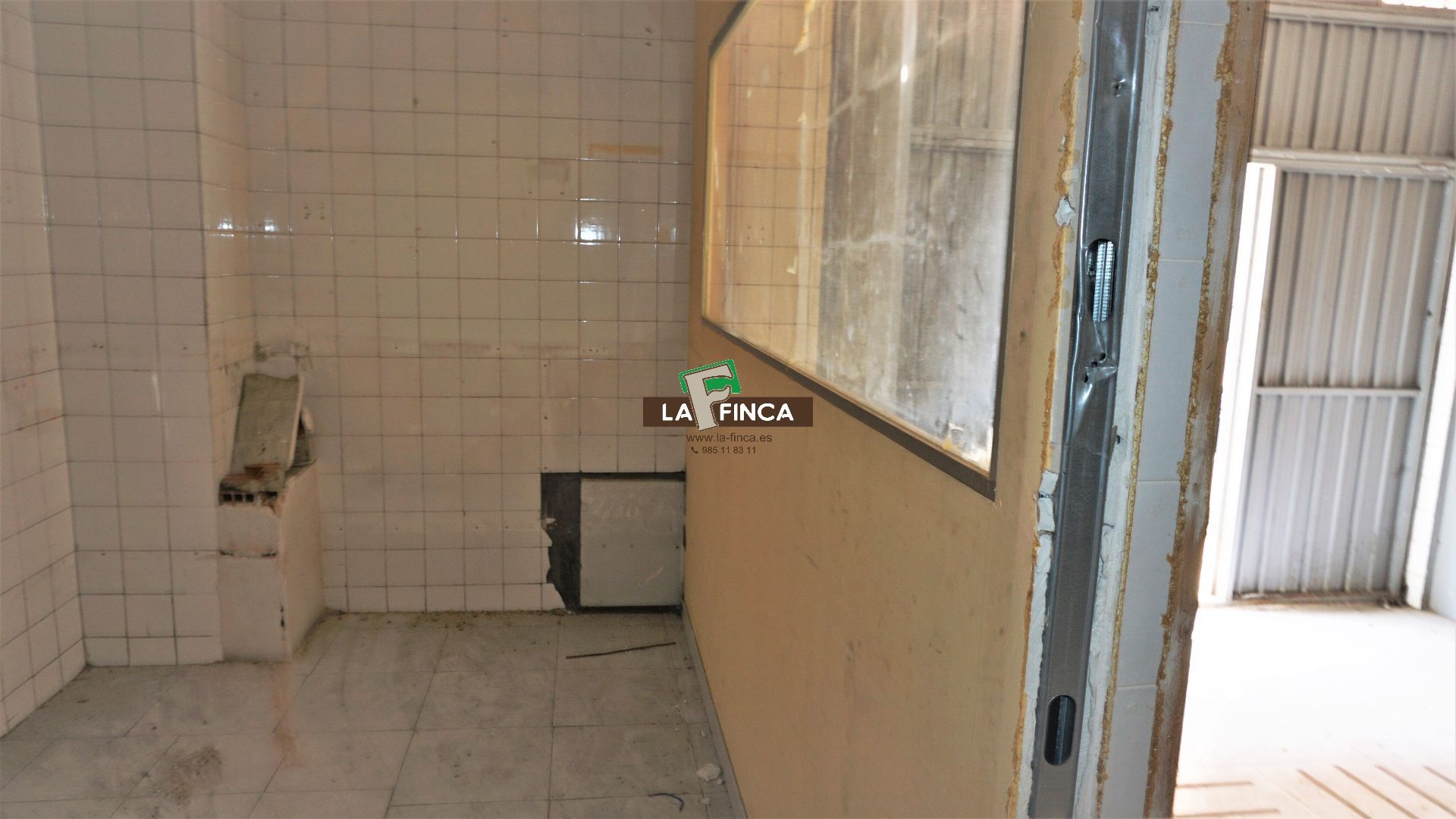 For sale of premises in Oviedo