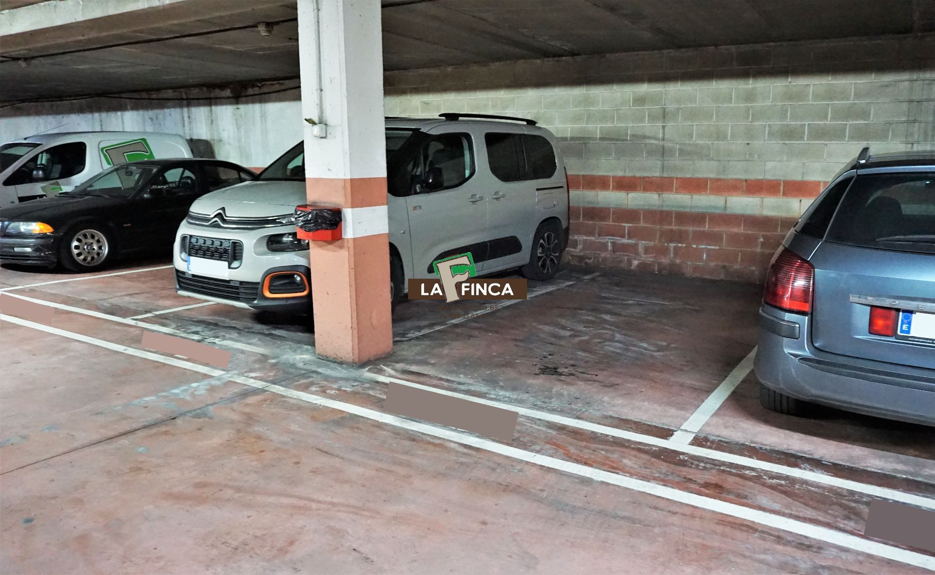 For sale of garage in Oviedo