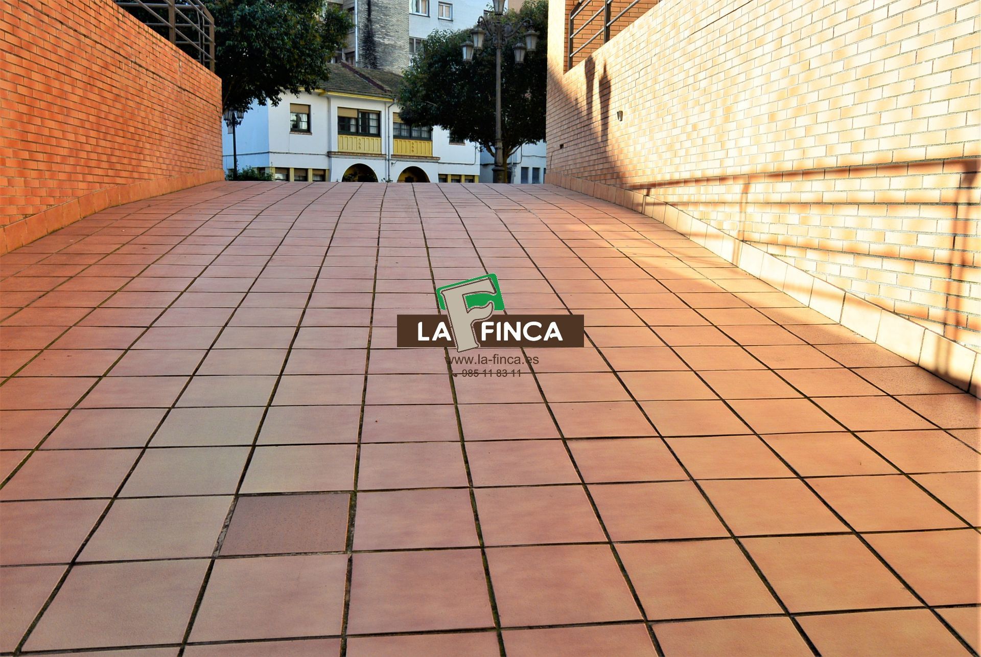 Venta de garaje en Oviedo