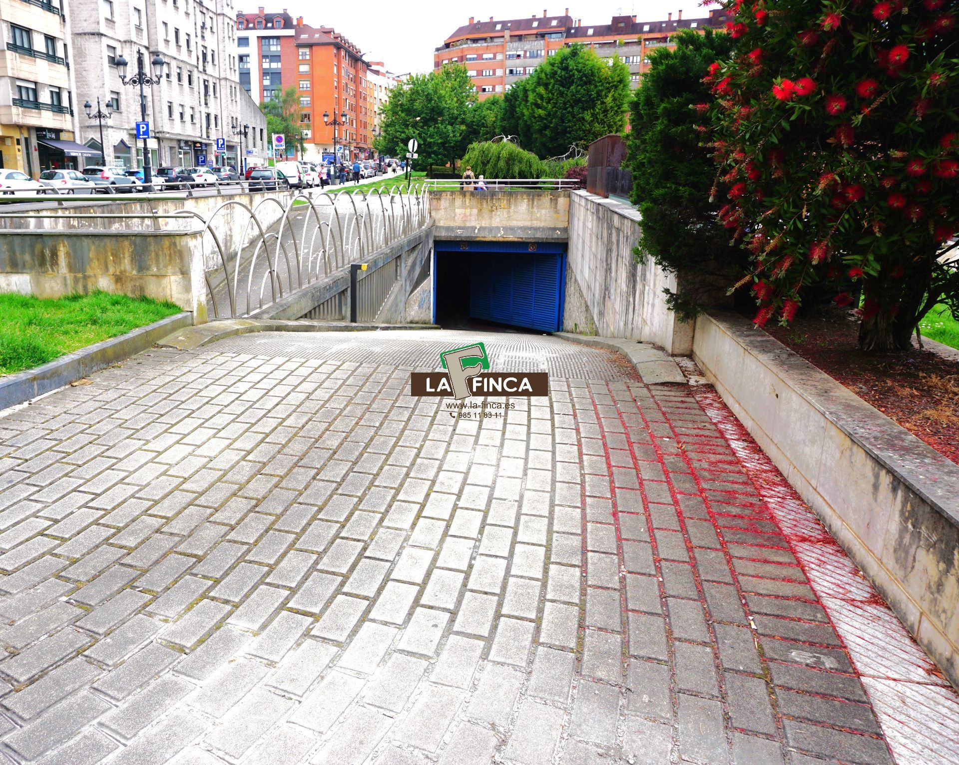 For sale of garage in Oviedo