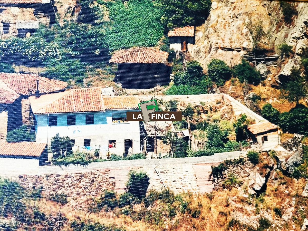 Venta de casa en Teverga