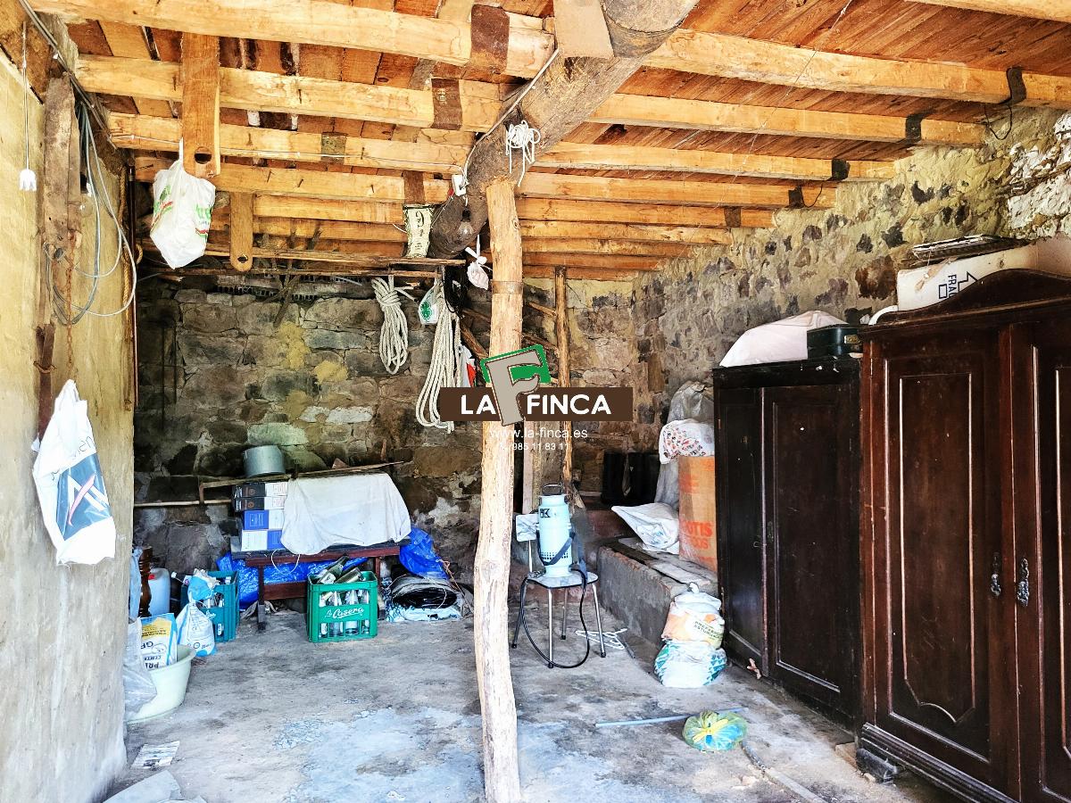 Venta de casa en Teverga