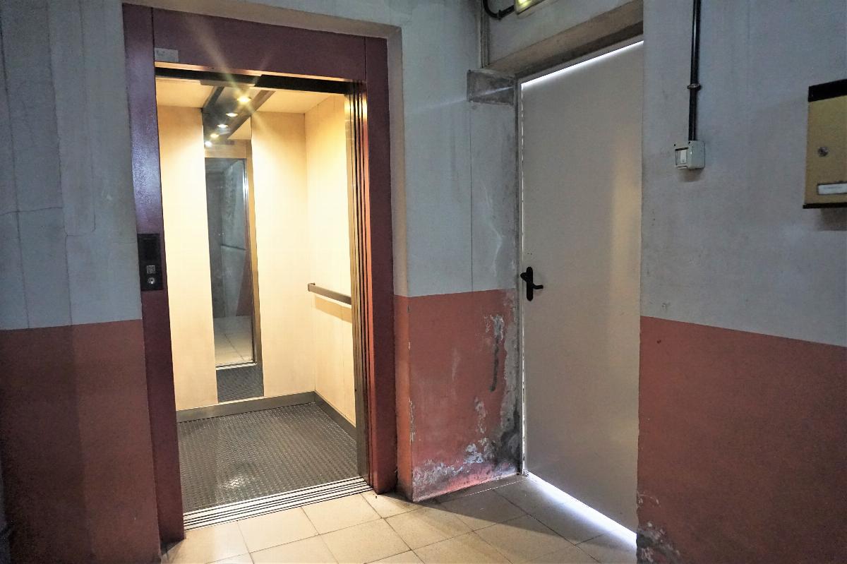 For sale of garage in Oviedo