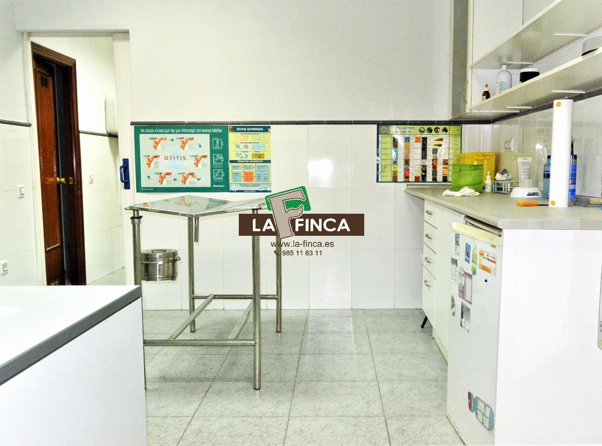 Venta de local en Oviedo