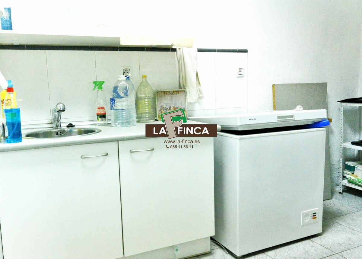 Venta de local en Oviedo