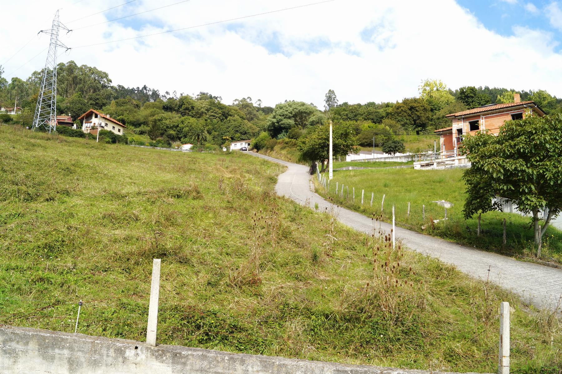 Venta de terreno en Oviedo