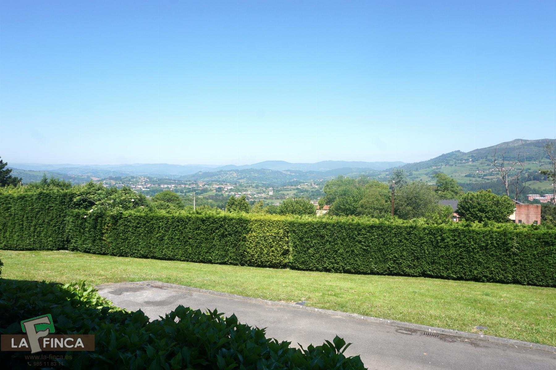 For sale of house in Oviedo