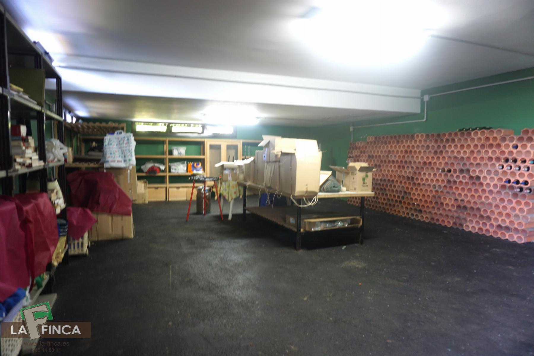 For sale of house in Oviedo