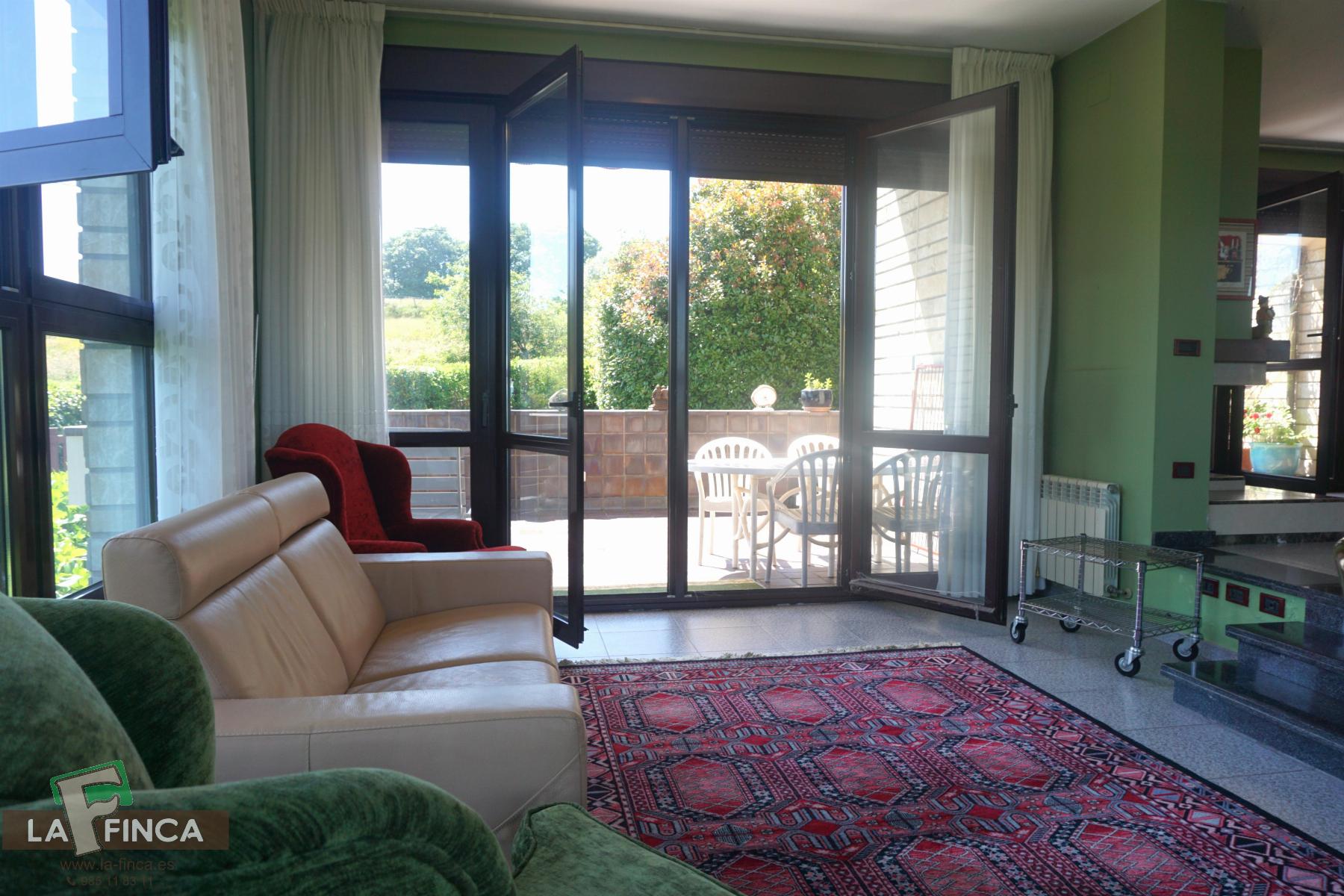 For sale of house in Oviedo