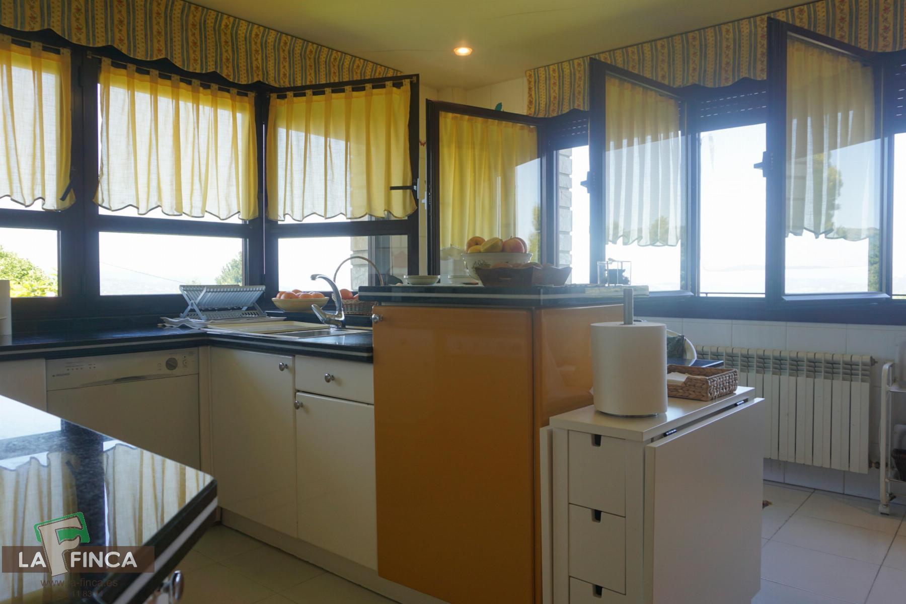 For sale of house in Oviedo