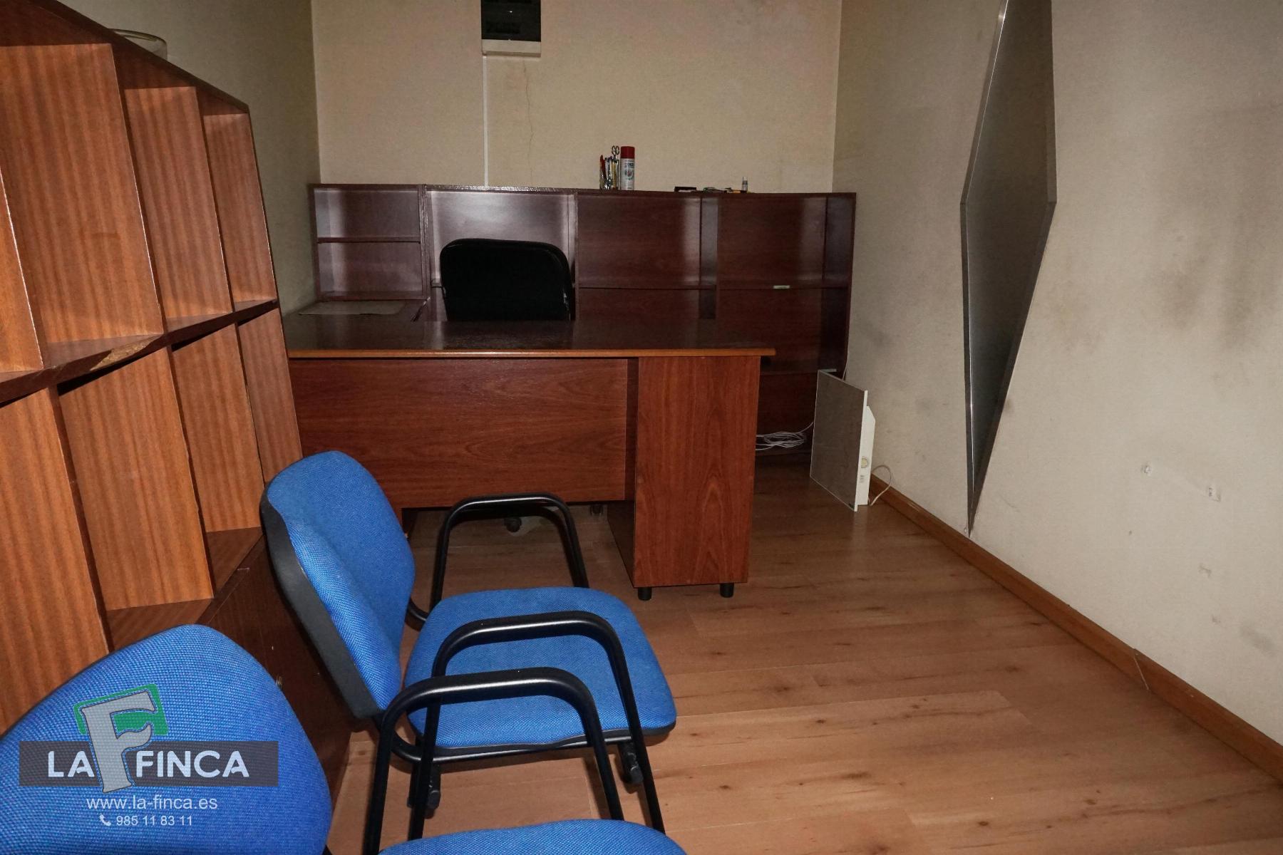 For sale of premises in Oviedo
