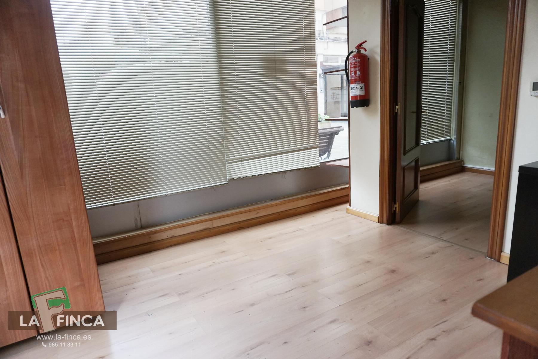 For sale of premises in Oviedo