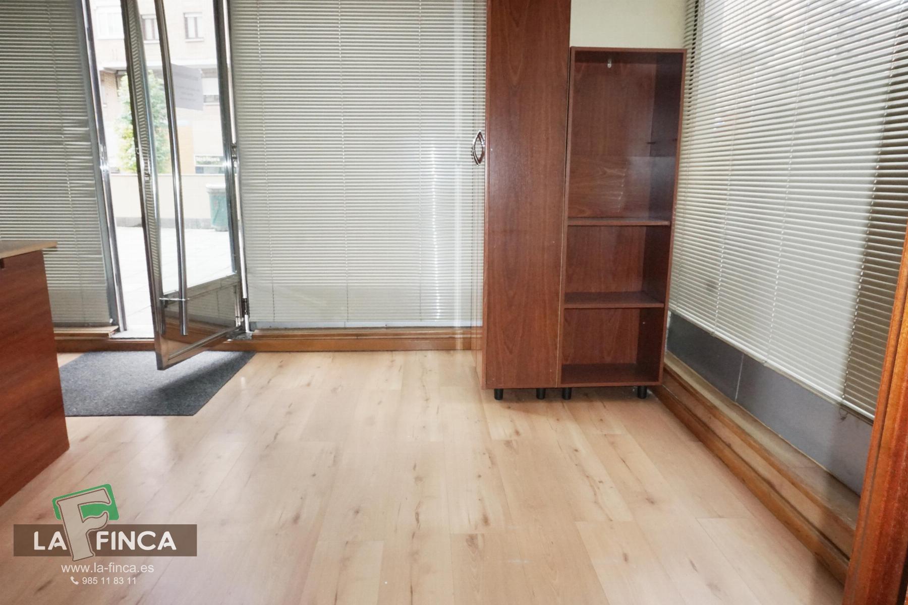 For sale of premises in Oviedo