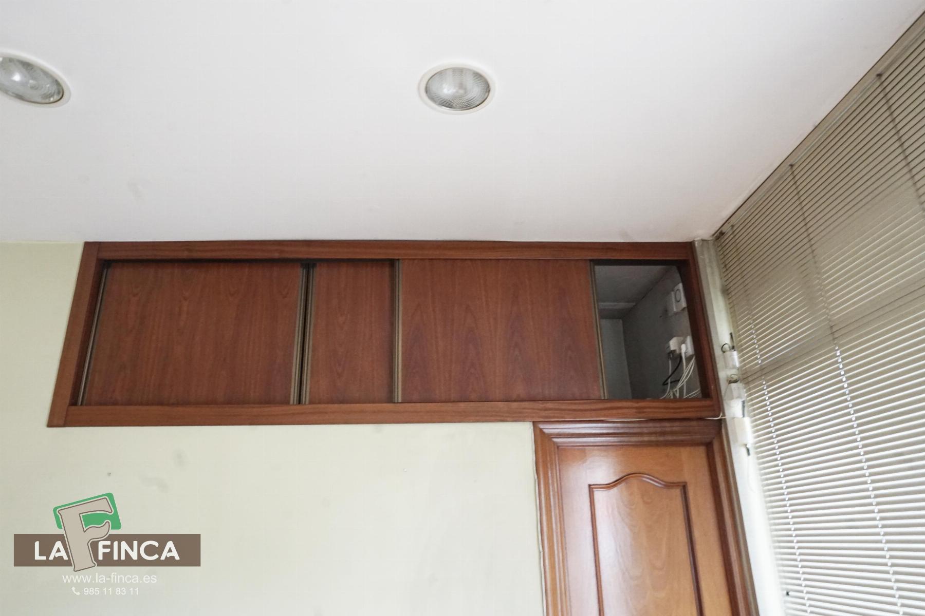 For sale of premises in Oviedo