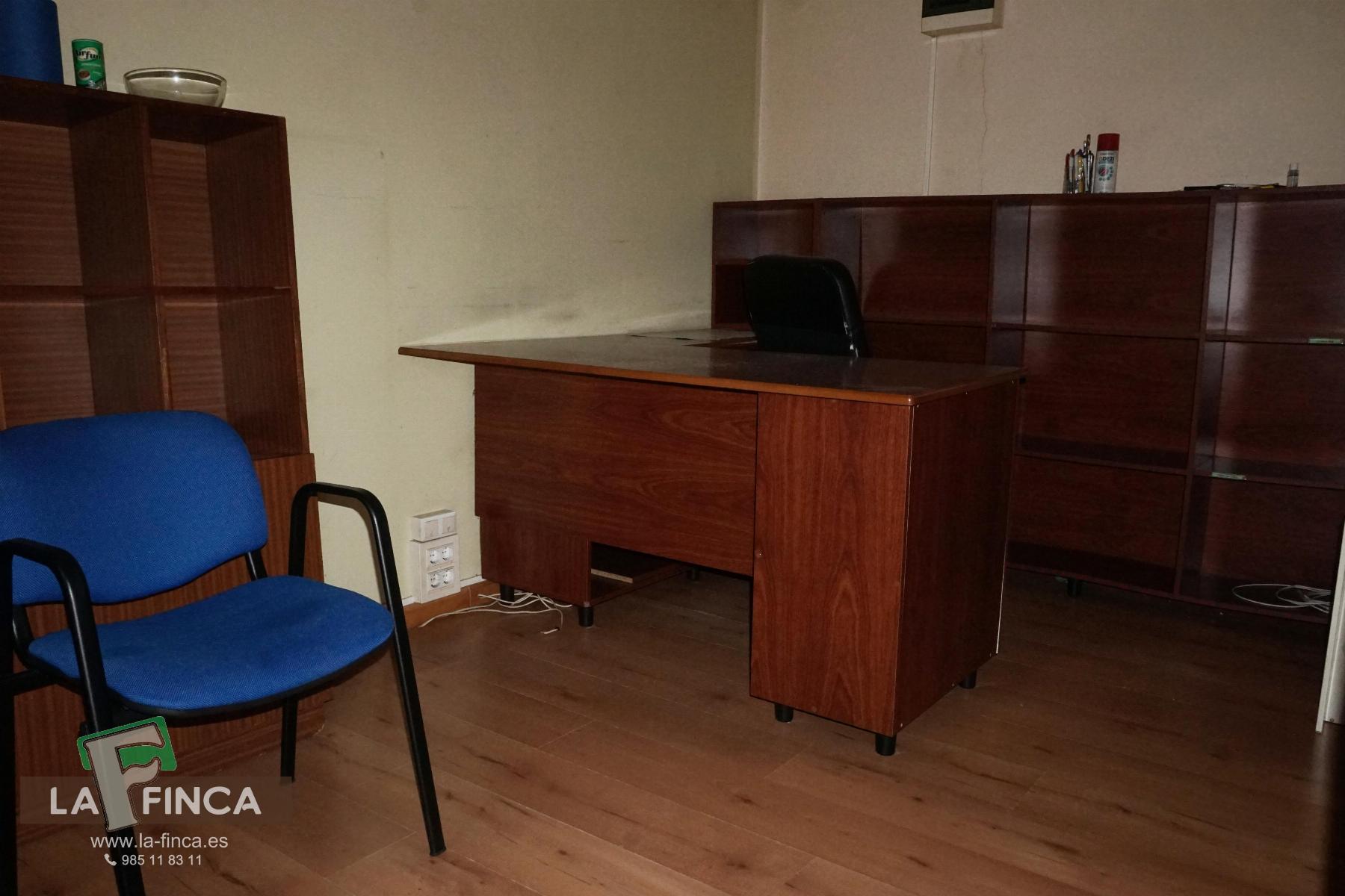 For sale of premises in Oviedo