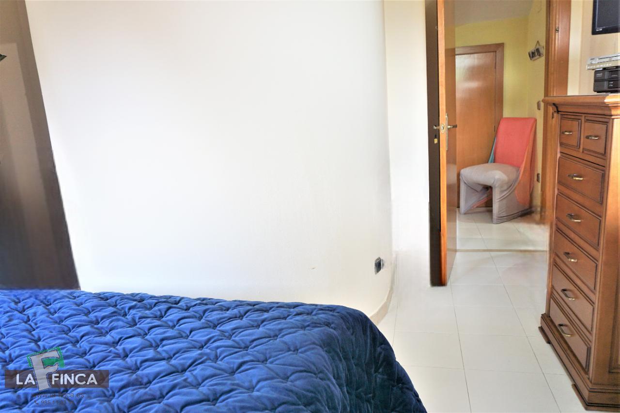 For sale of flat in Oviedo