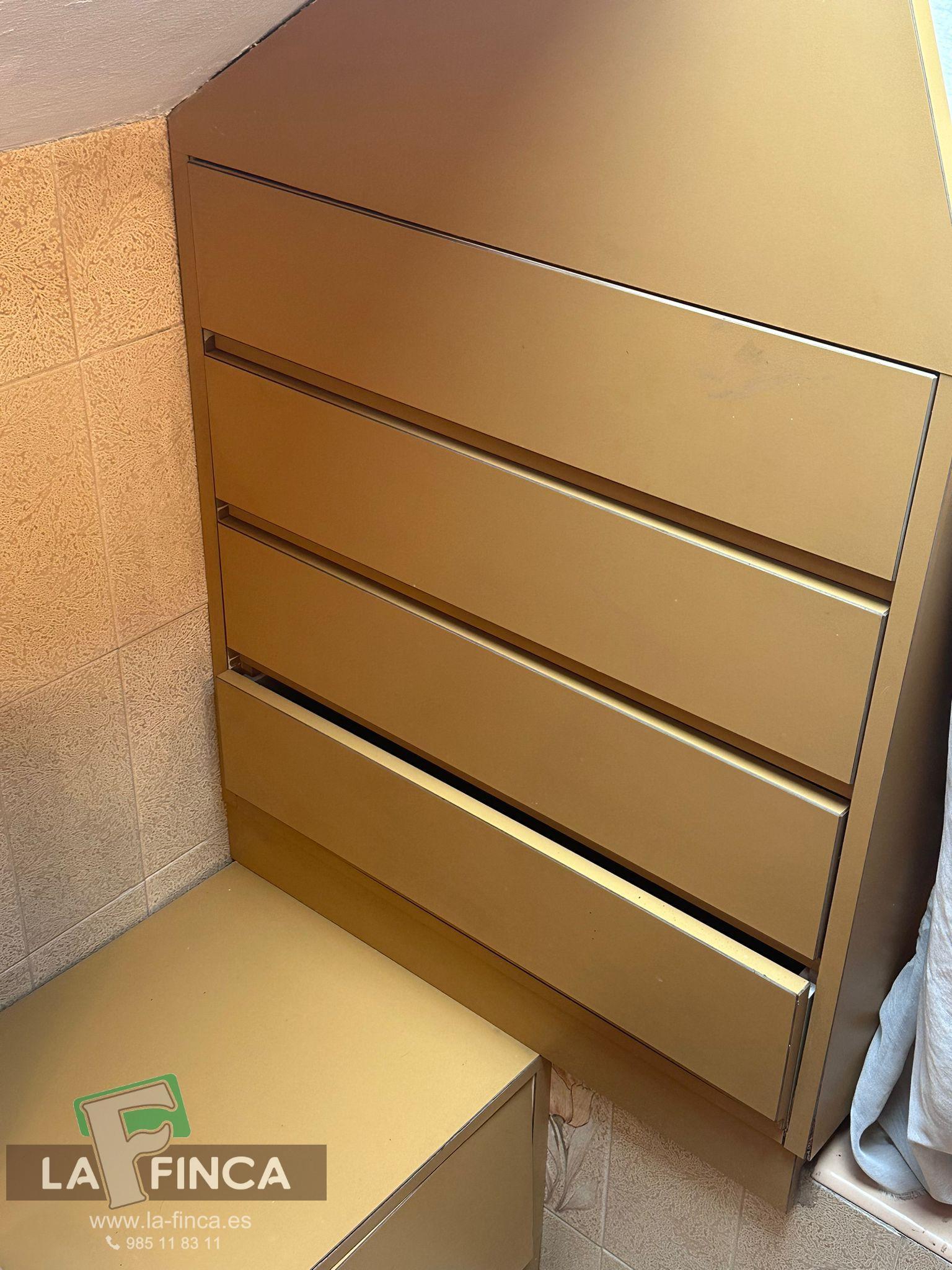 For sale of duplex in Oviedo