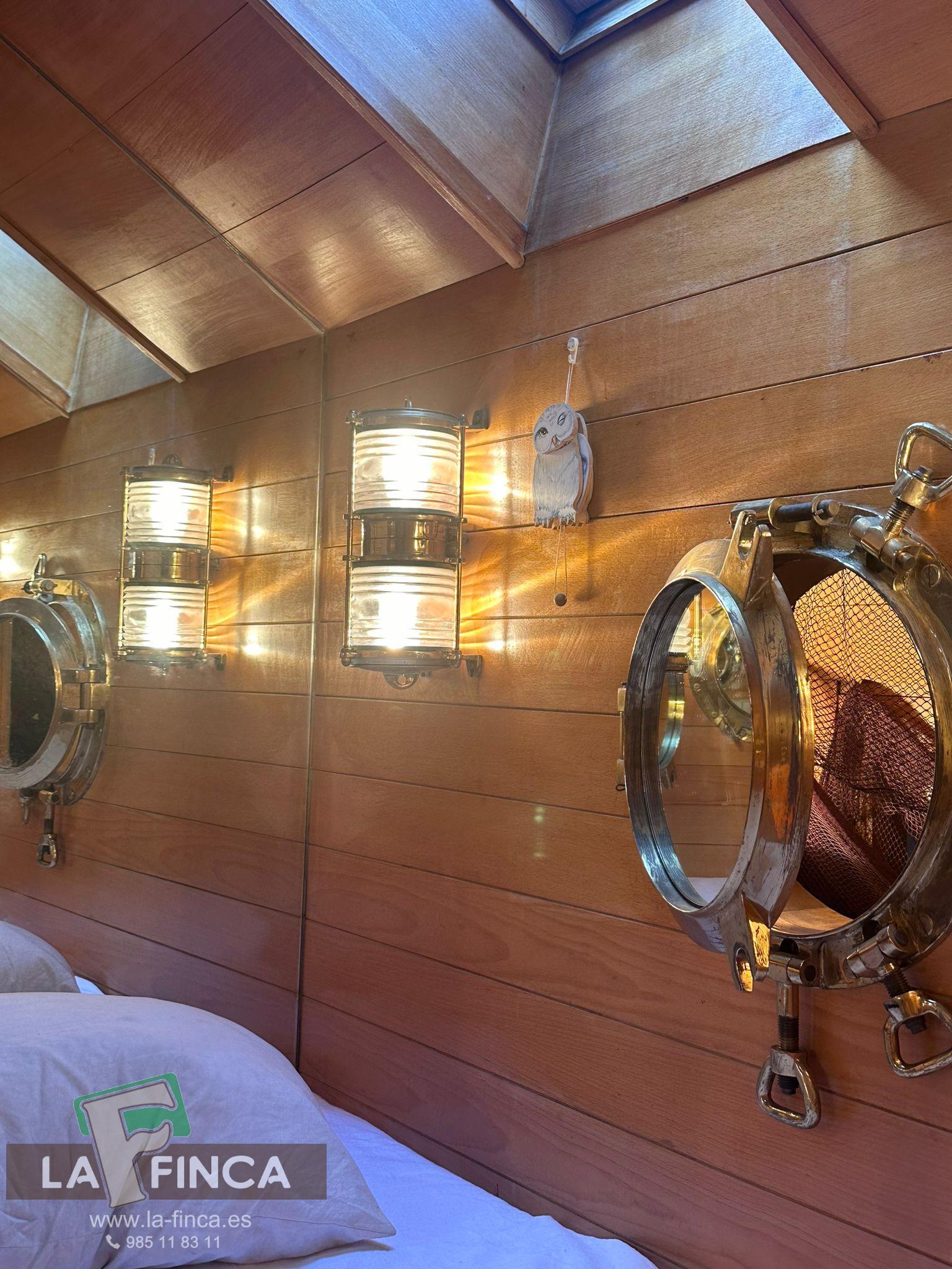 For sale of duplex in Oviedo