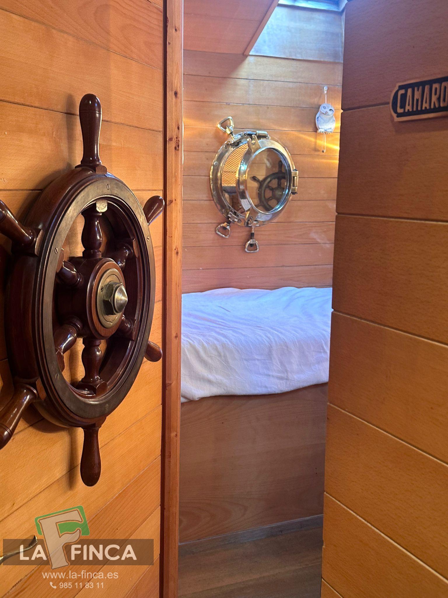 For sale of duplex in Oviedo