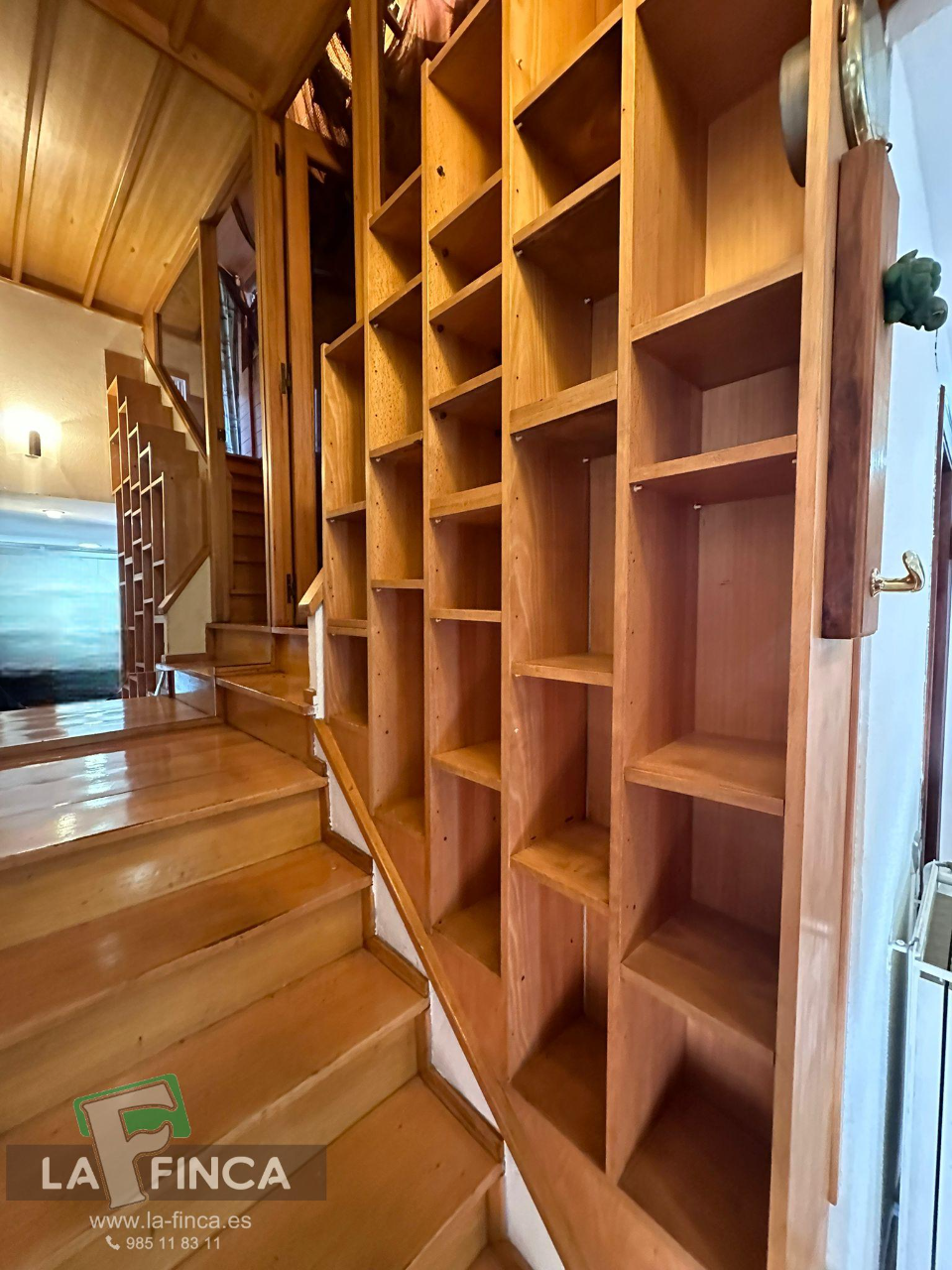 For sale of duplex in Oviedo