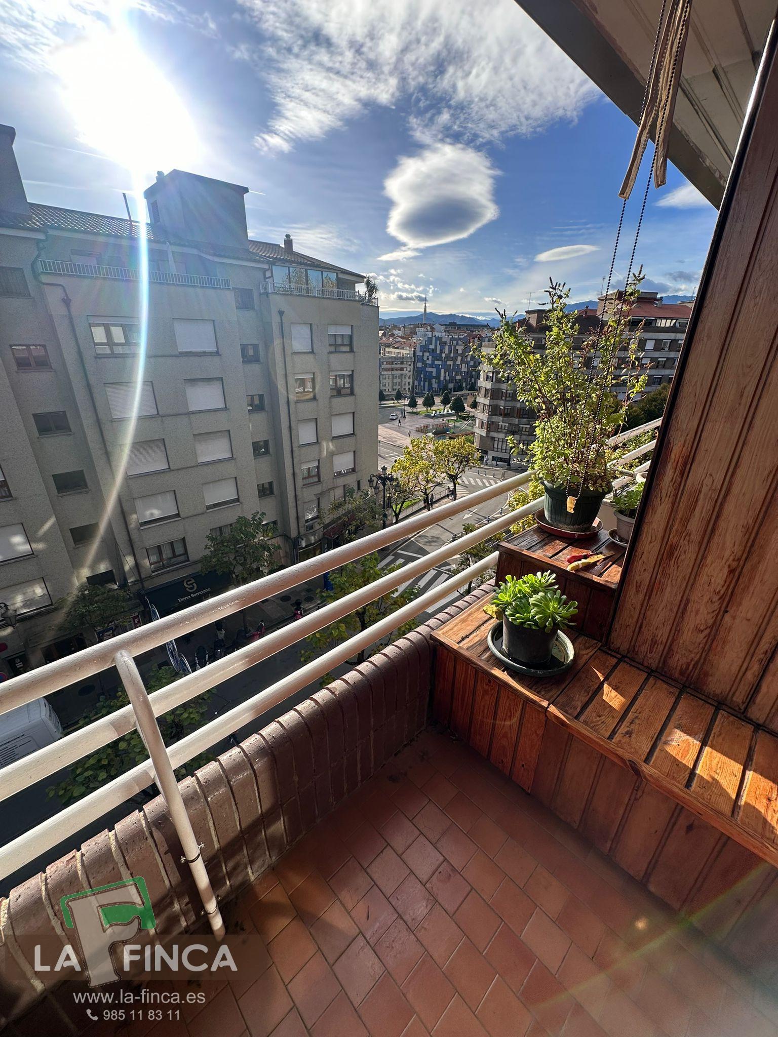 For sale of duplex in Oviedo