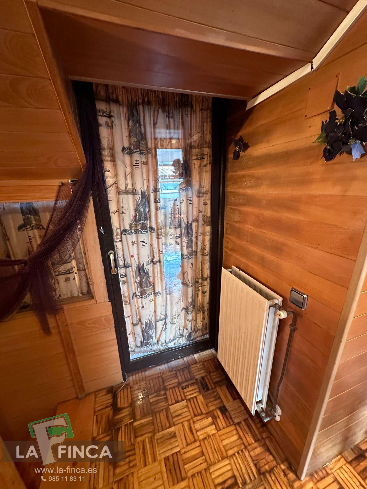 For sale of duplex in Oviedo