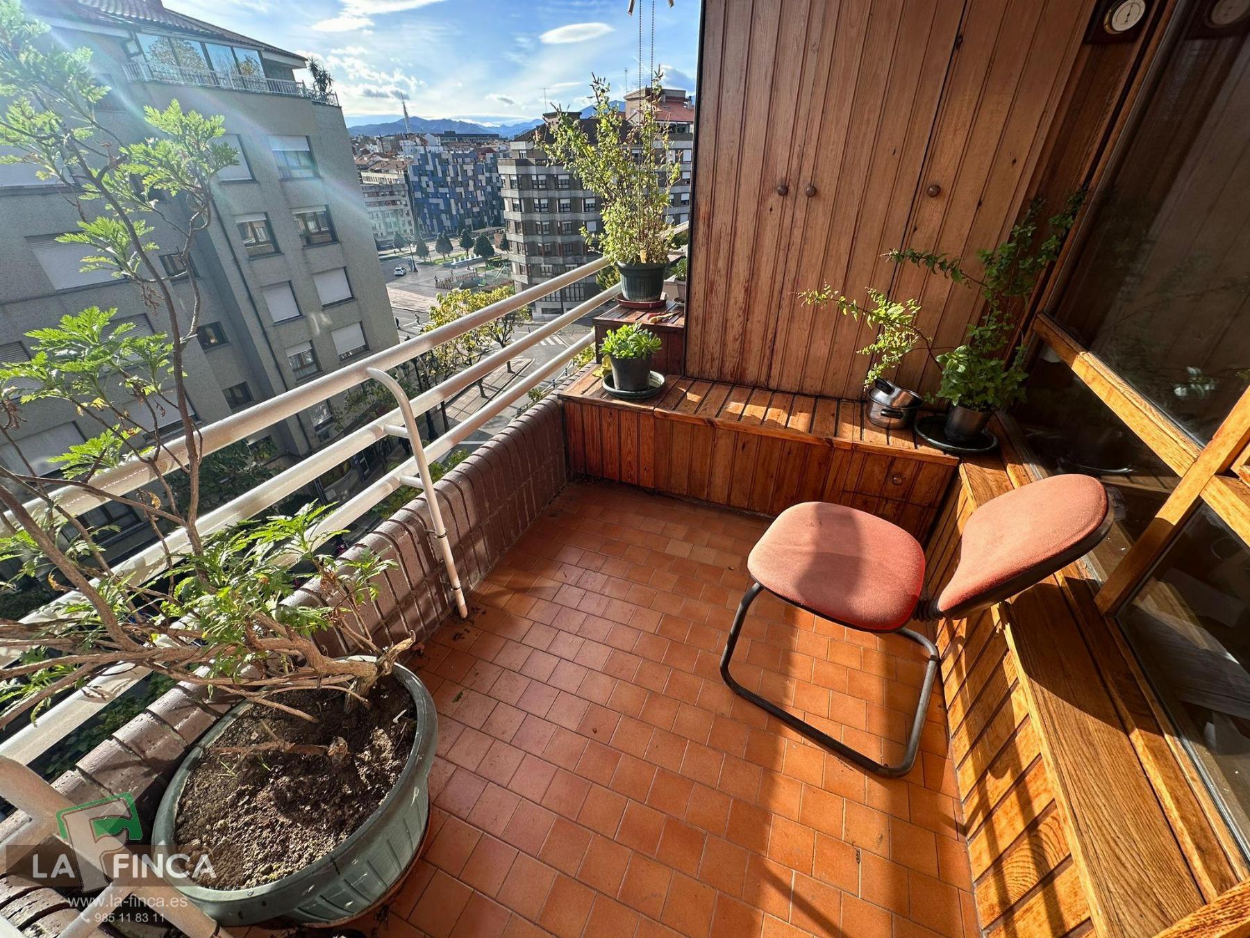 For sale of duplex in Oviedo