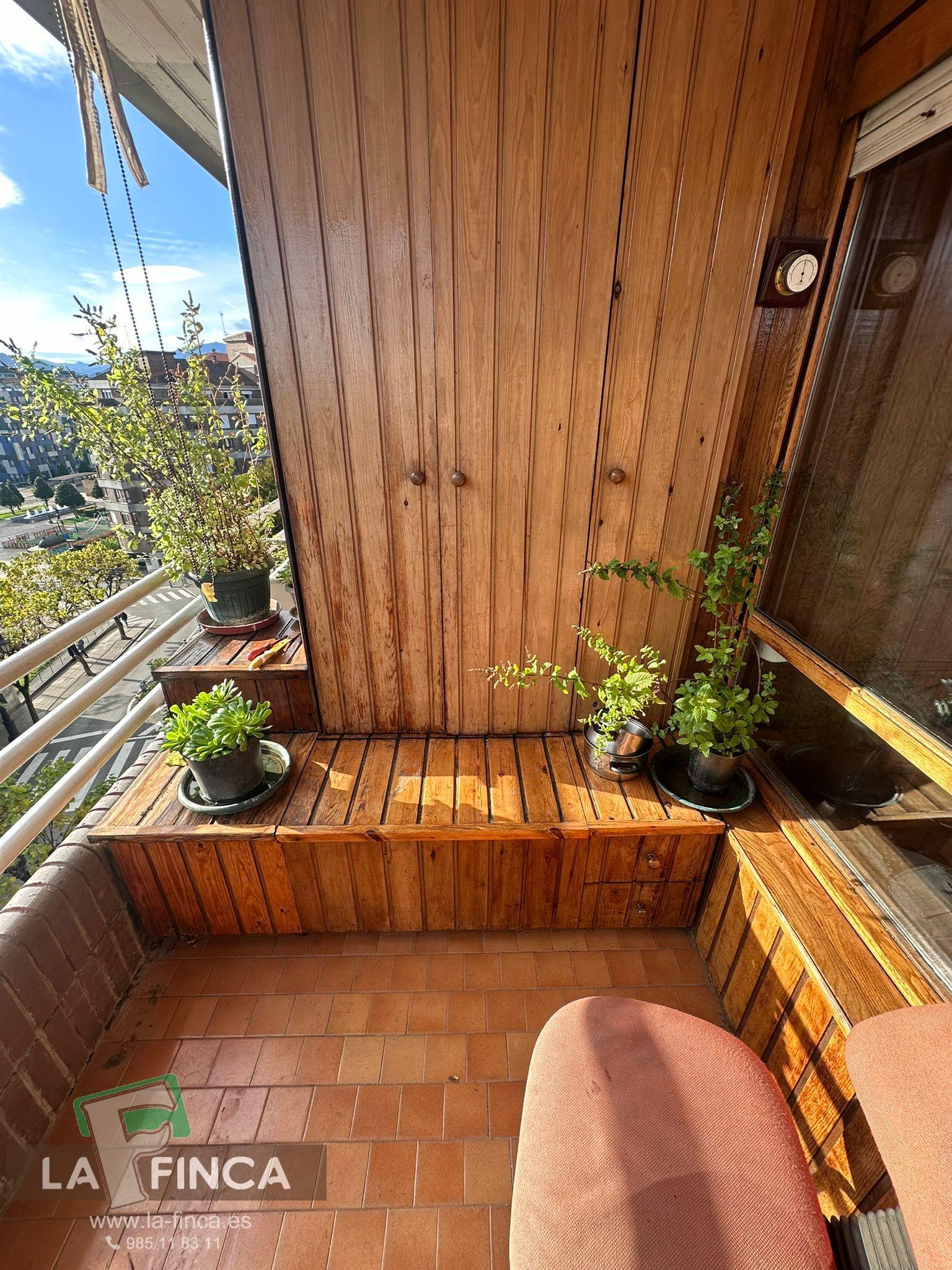 For sale of duplex in Oviedo