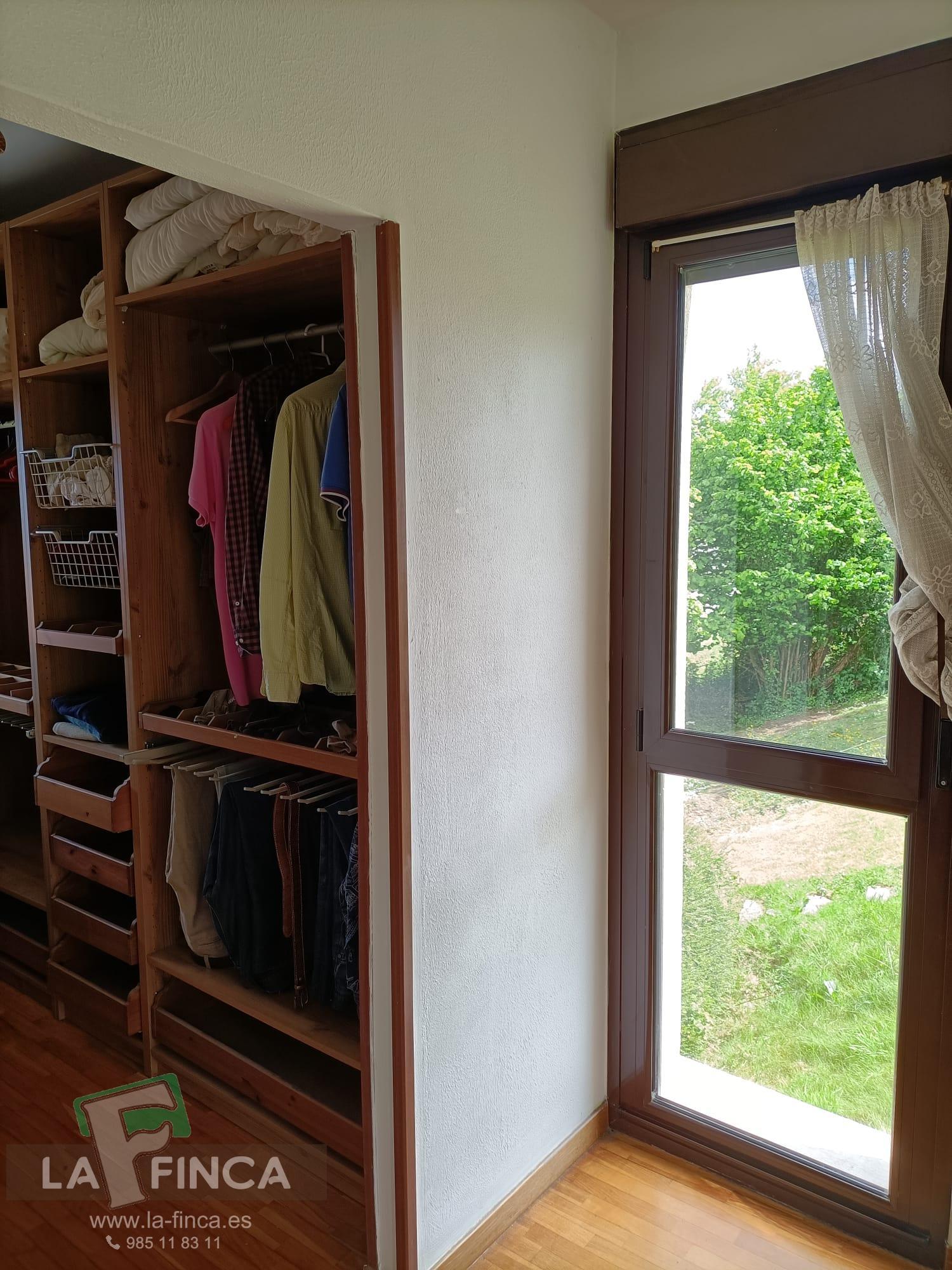 Venta de chalet en Oviedo