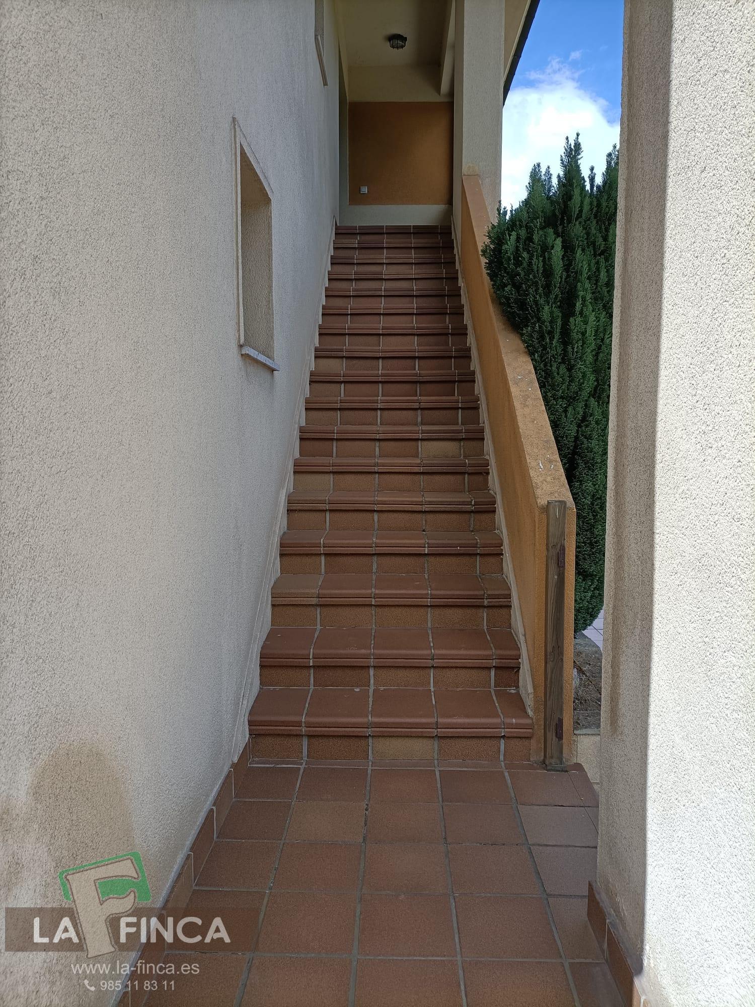 Venta de chalet en Oviedo