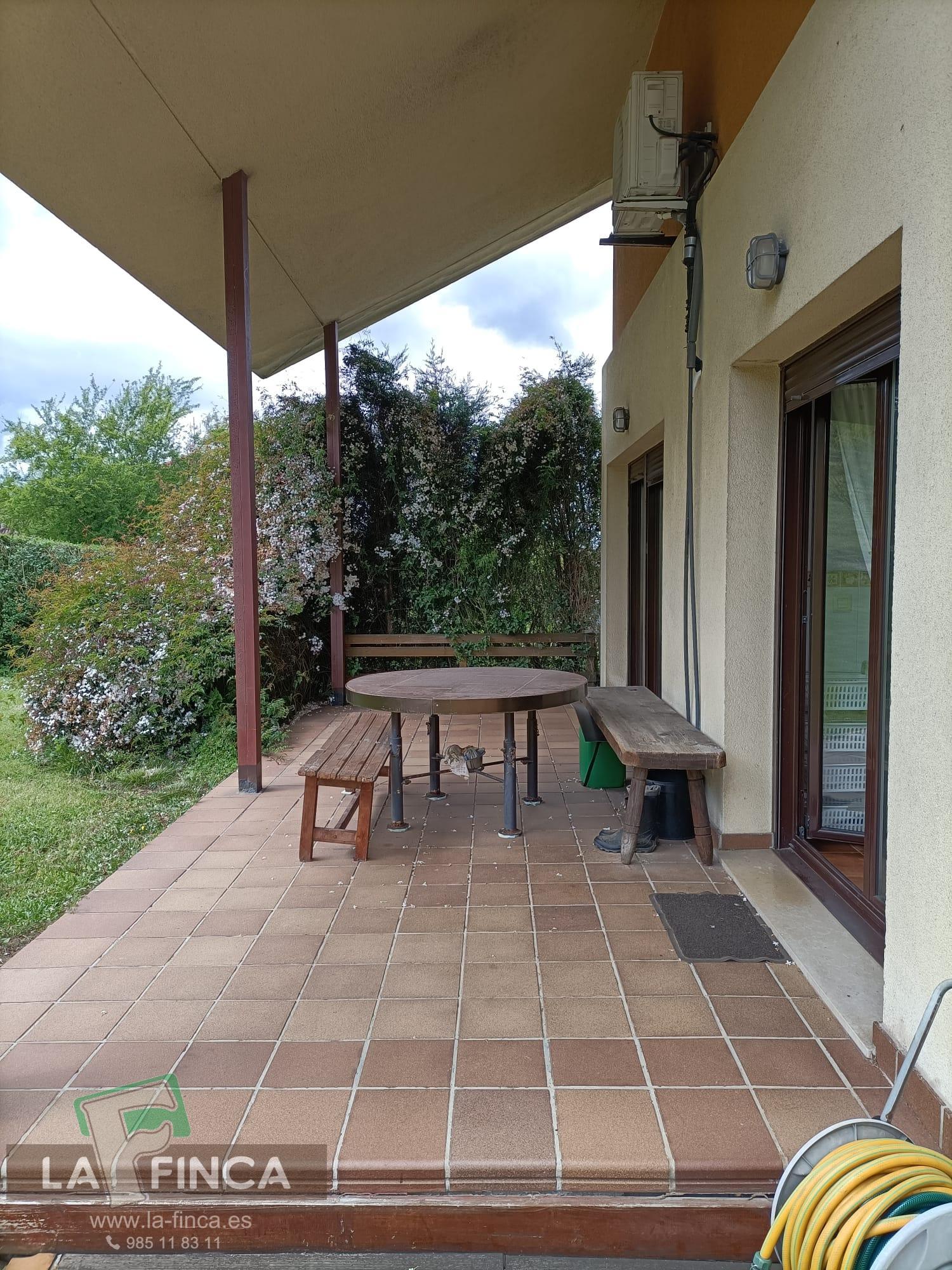 Venta de chalet en Oviedo