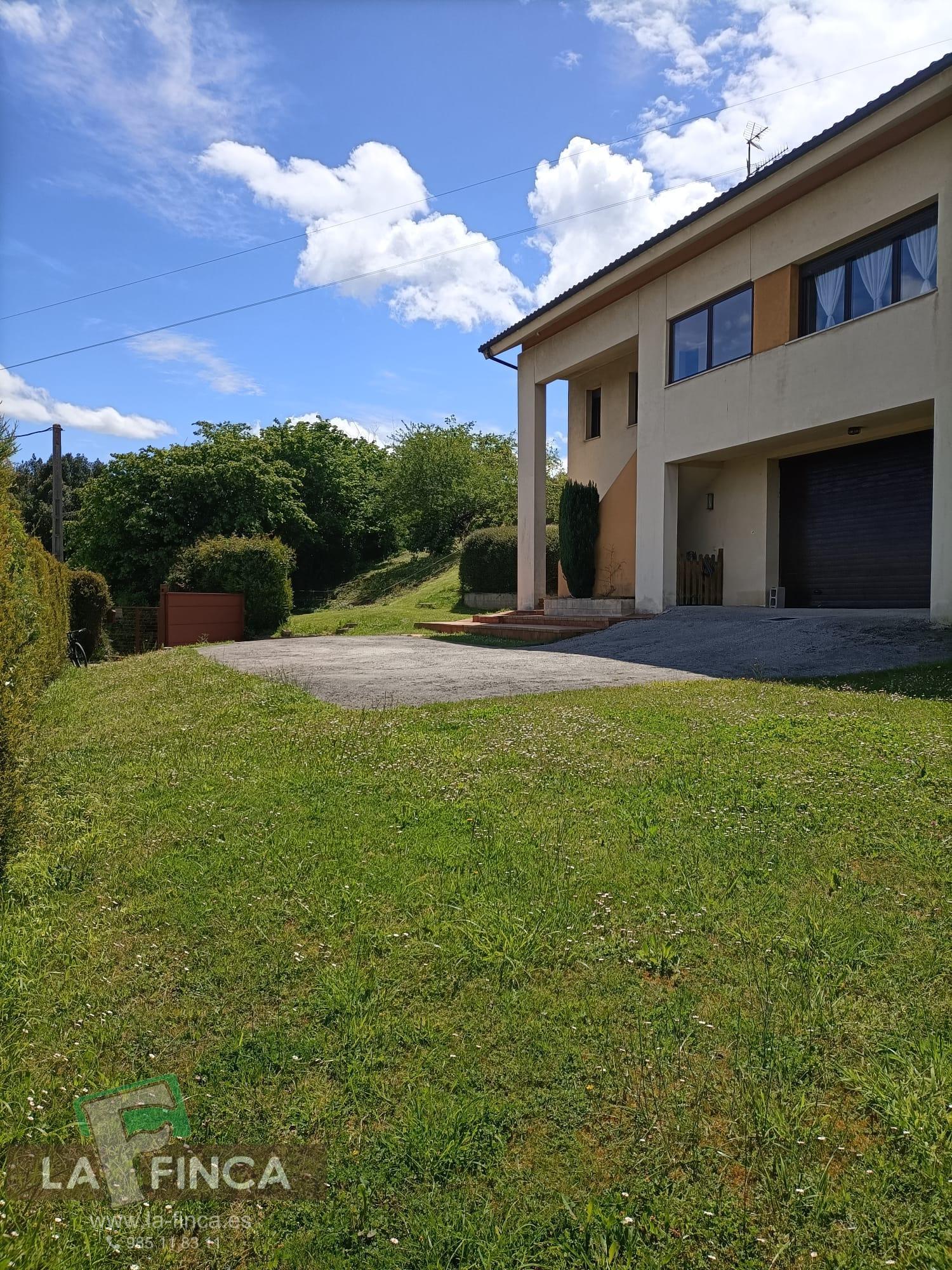 Venta de chalet en Oviedo