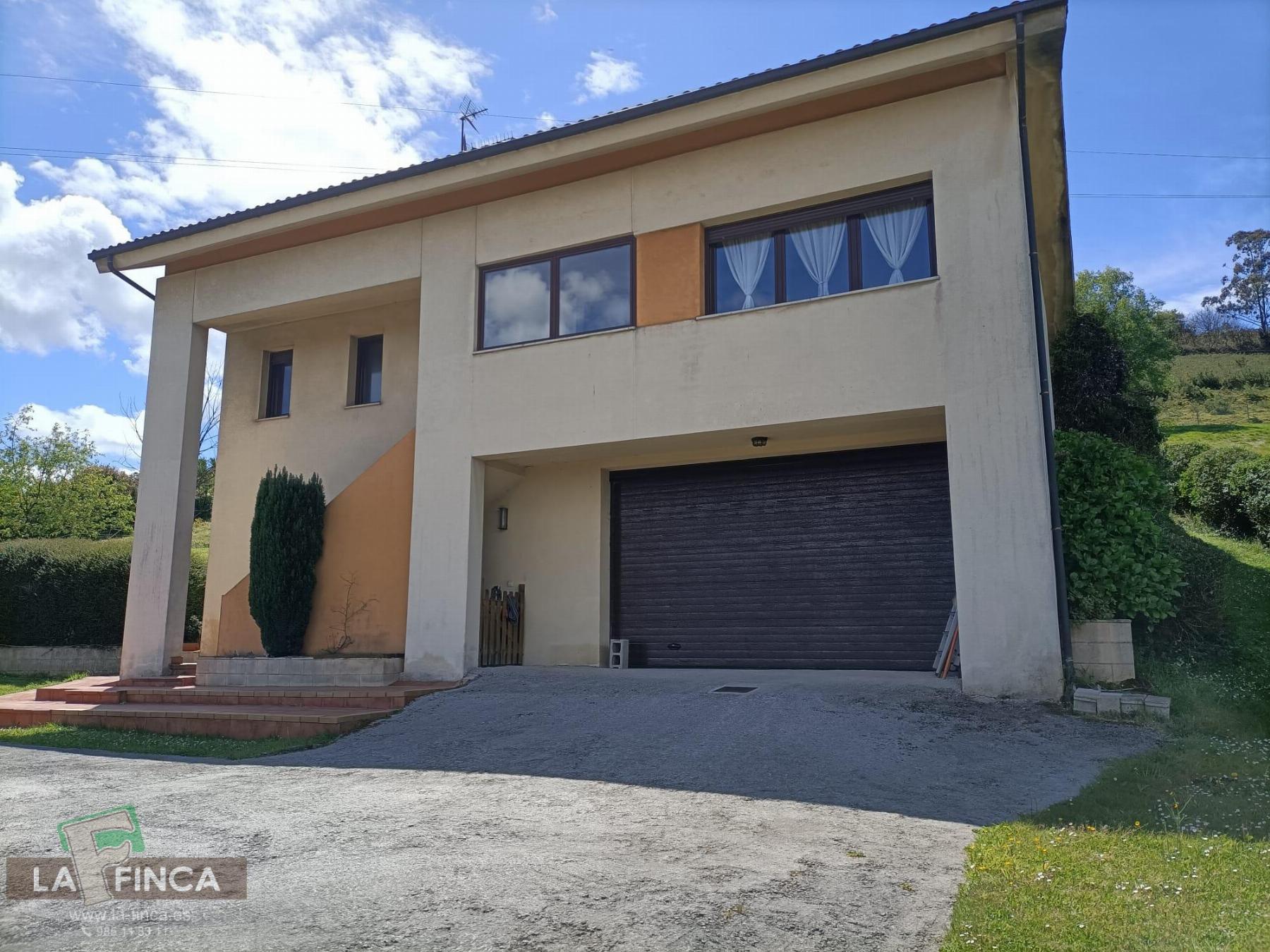 Venta de chalet en Oviedo